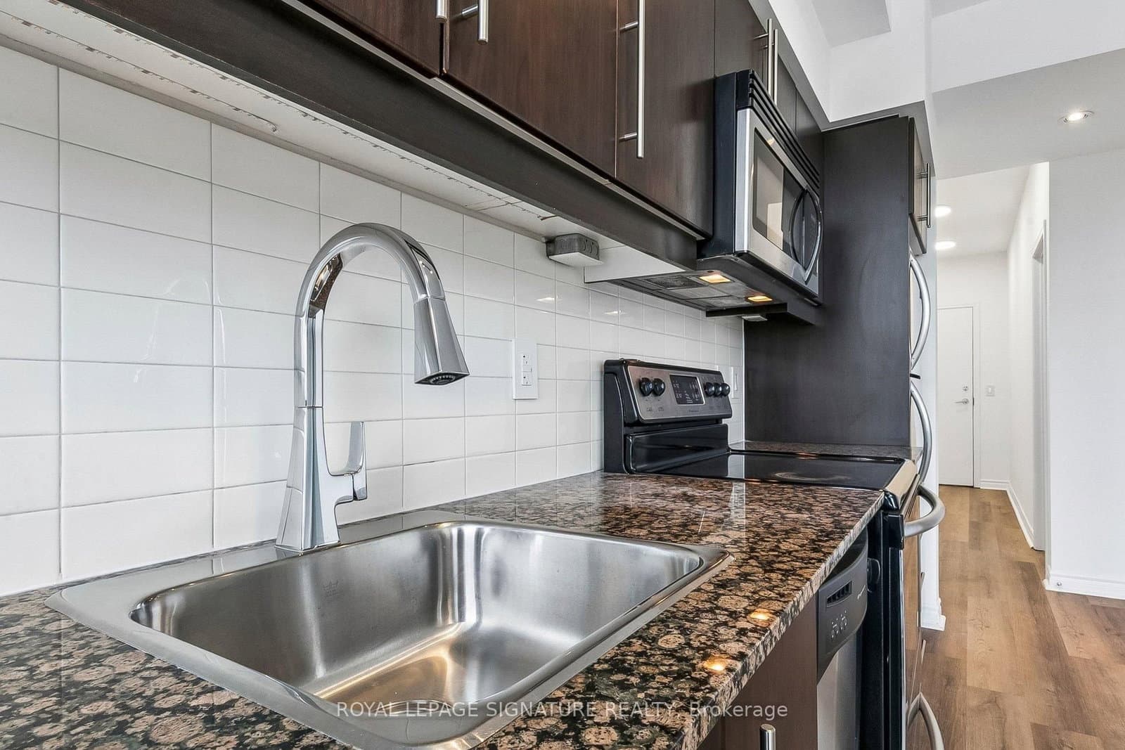 2885 Bayview Avenue, Unit 923 thumbnail 12