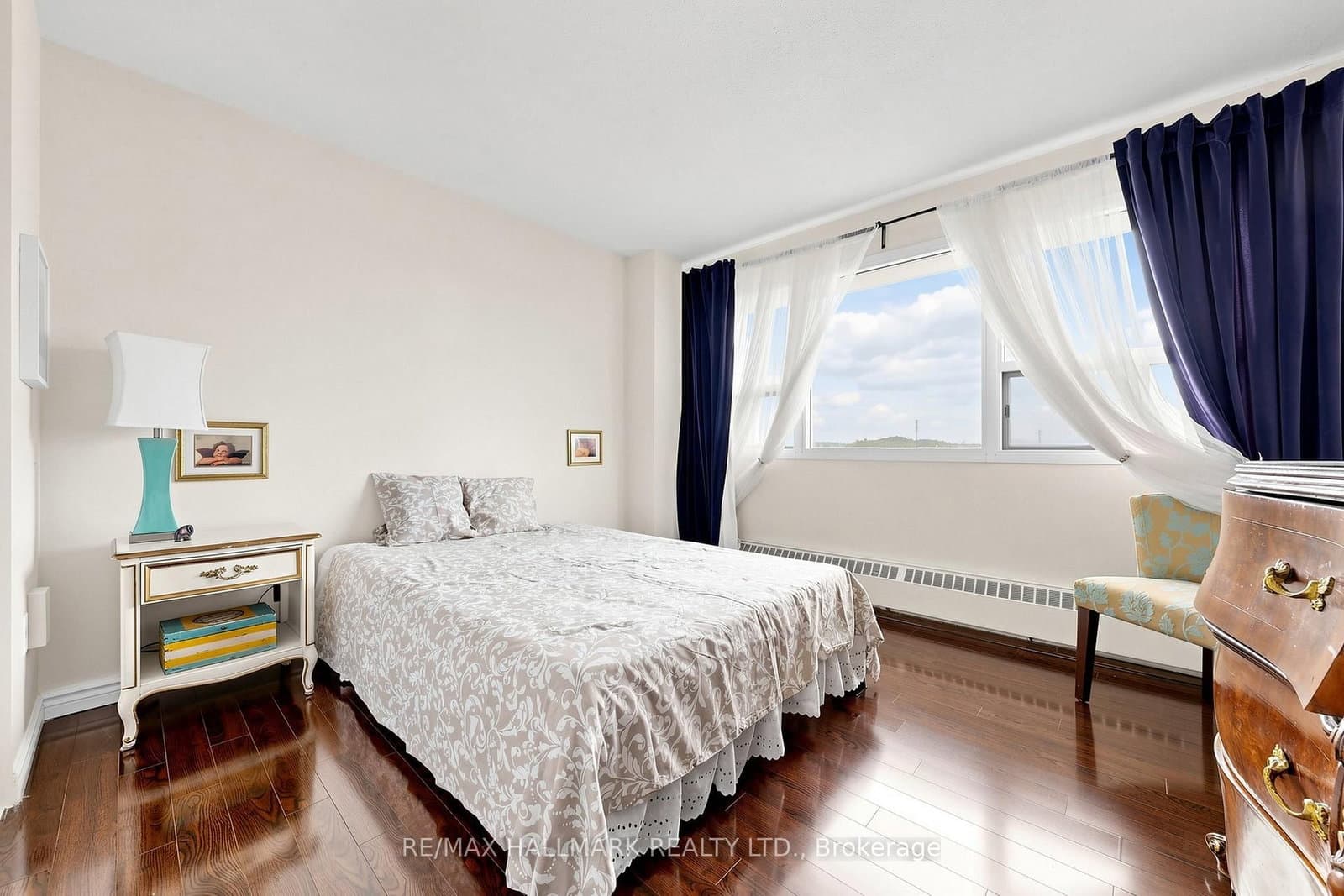 100 Leeward Glenway, Unit 701 thumbnail 17
