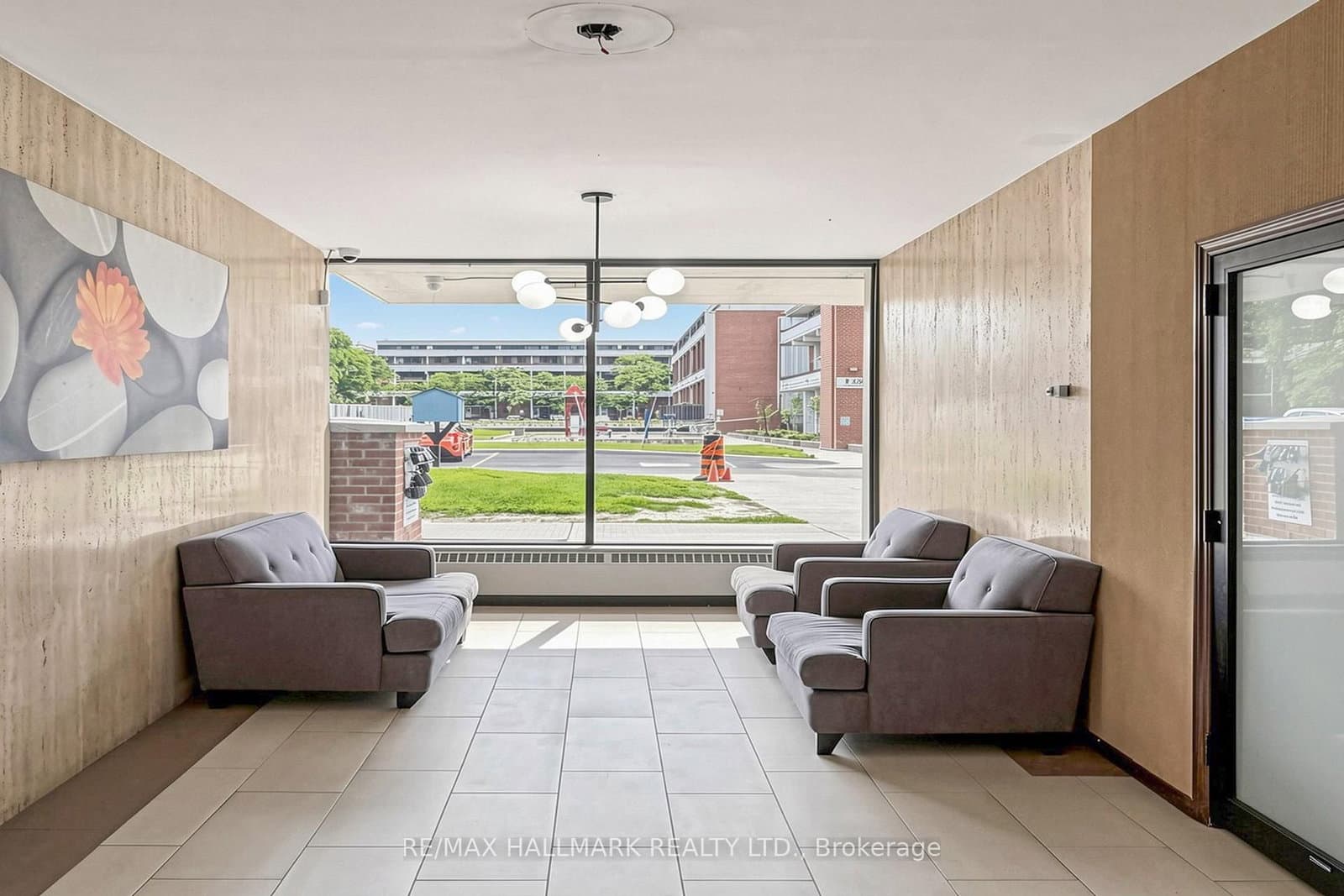 100 Leeward Glenway, Unit 701 thumbnail 27