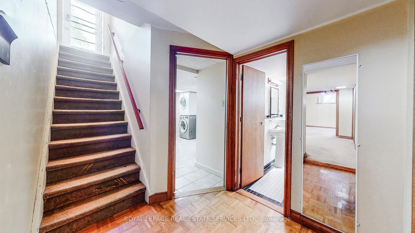 24 Burleigh Heights Drive thumbnail 37