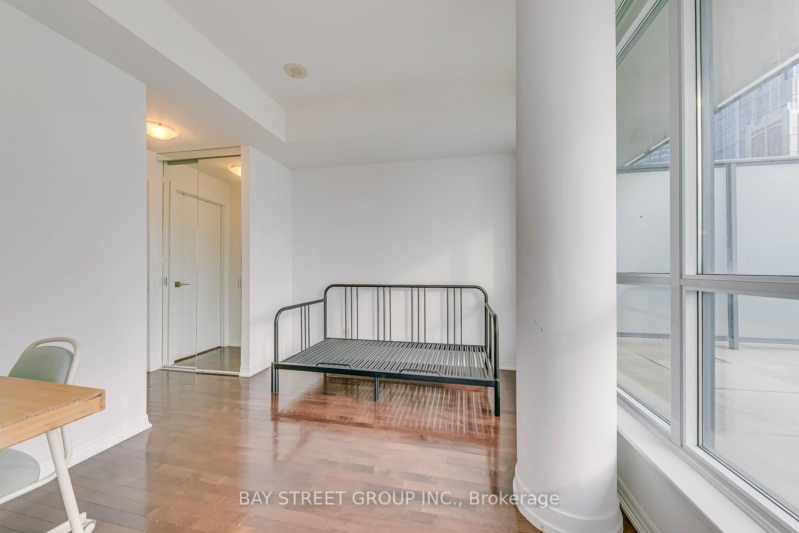 770 Bay Street, Unit Ph608 thumbnail 20