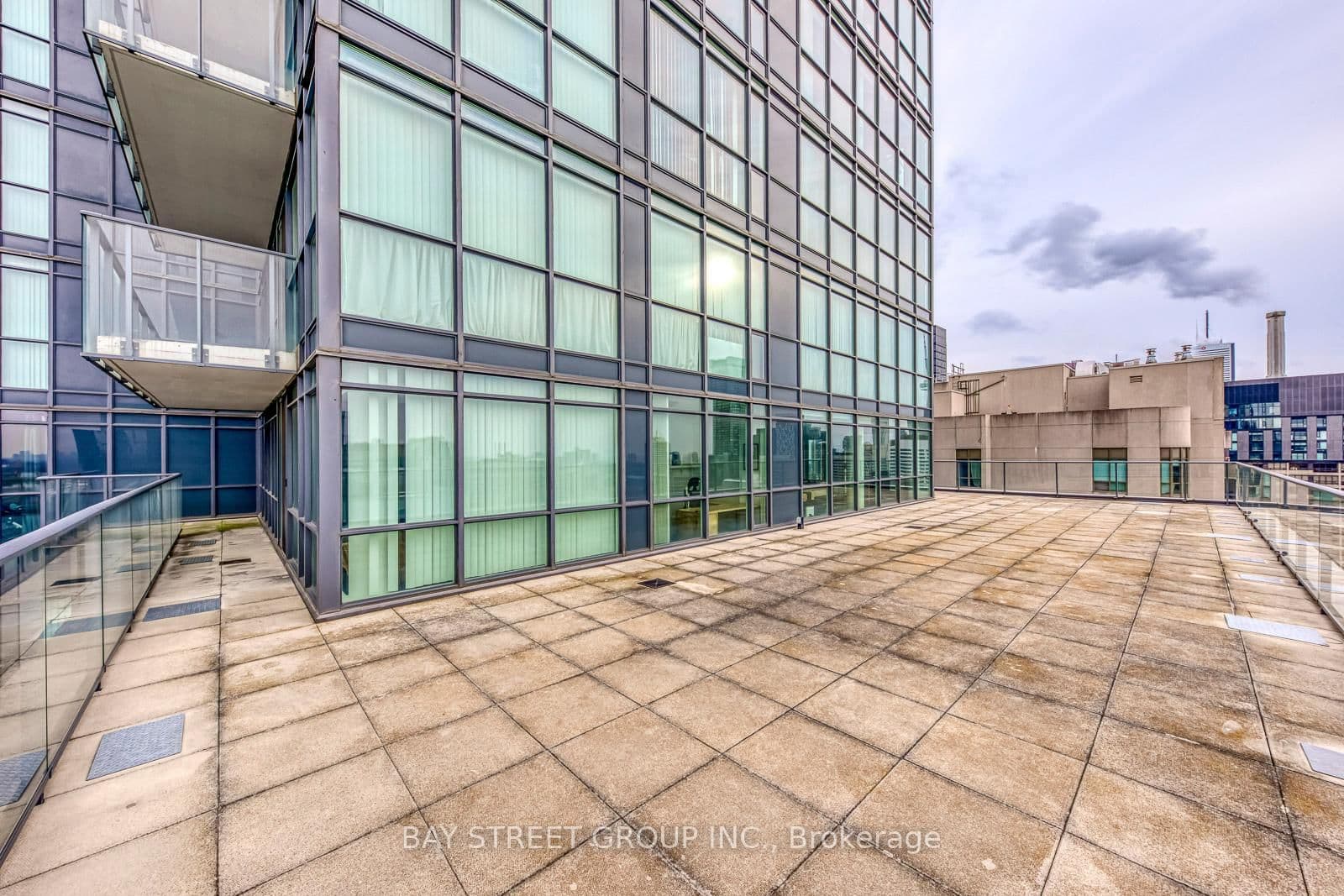 770 Bay Street, Unit Ph608 thumbnail 28