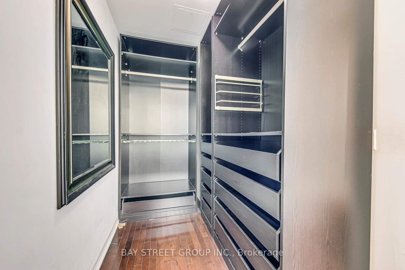 770 Bay Street, Unit Ph608 thumbnail 29