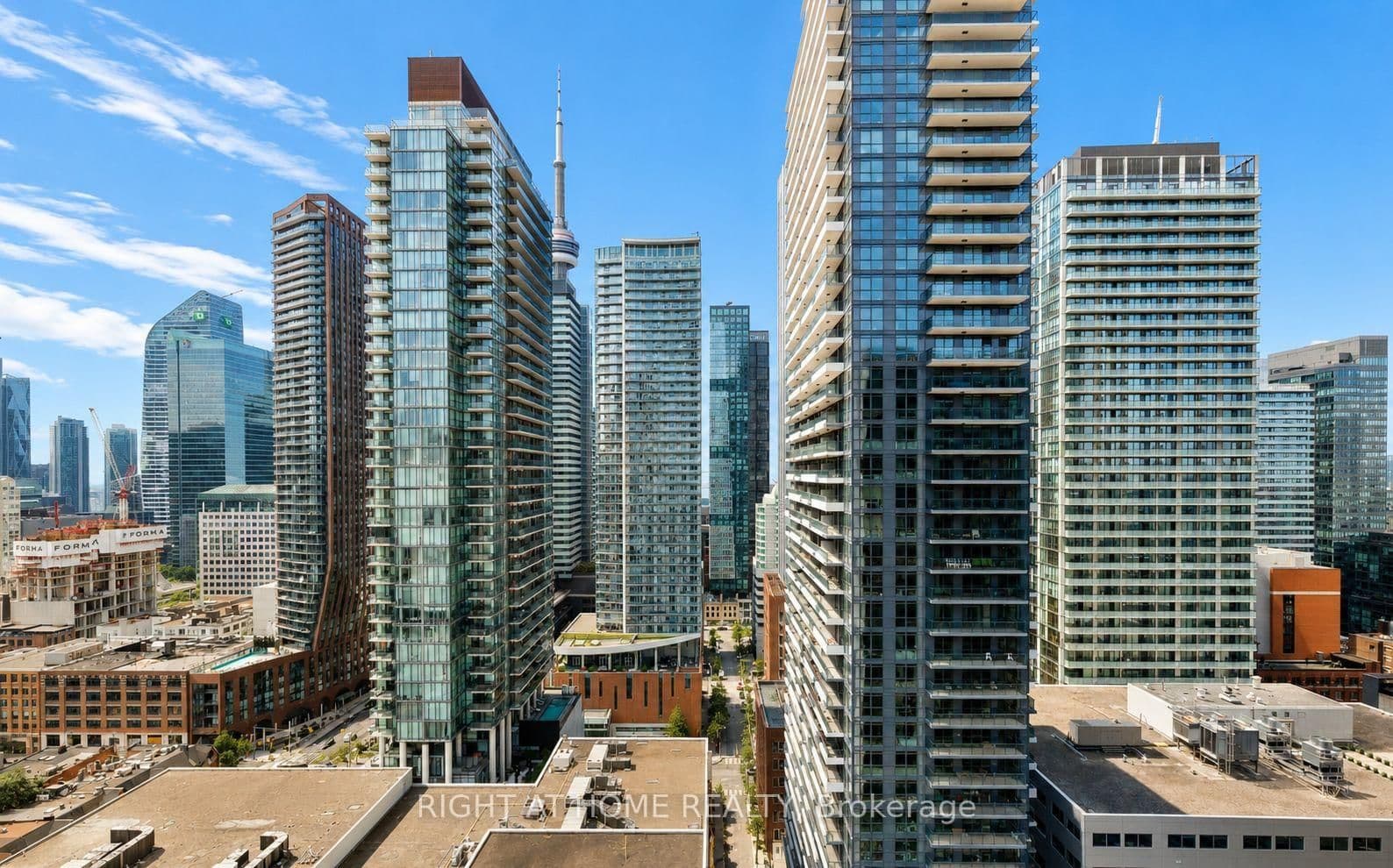 318 Richmond Street W, Unit 1408 thumbnail 15