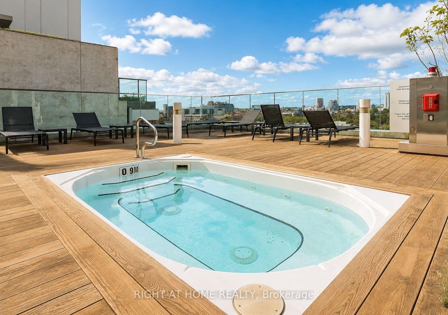 318 Richmond Street W, Unit 1408 thumbnail 17