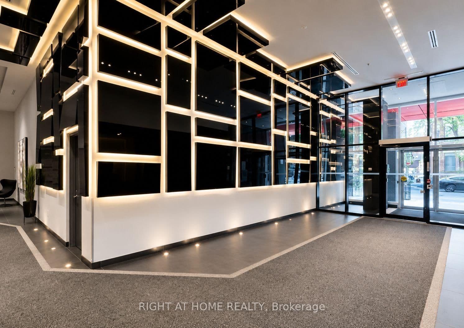 318 Richmond Street W, Unit 1408 thumbnail 3