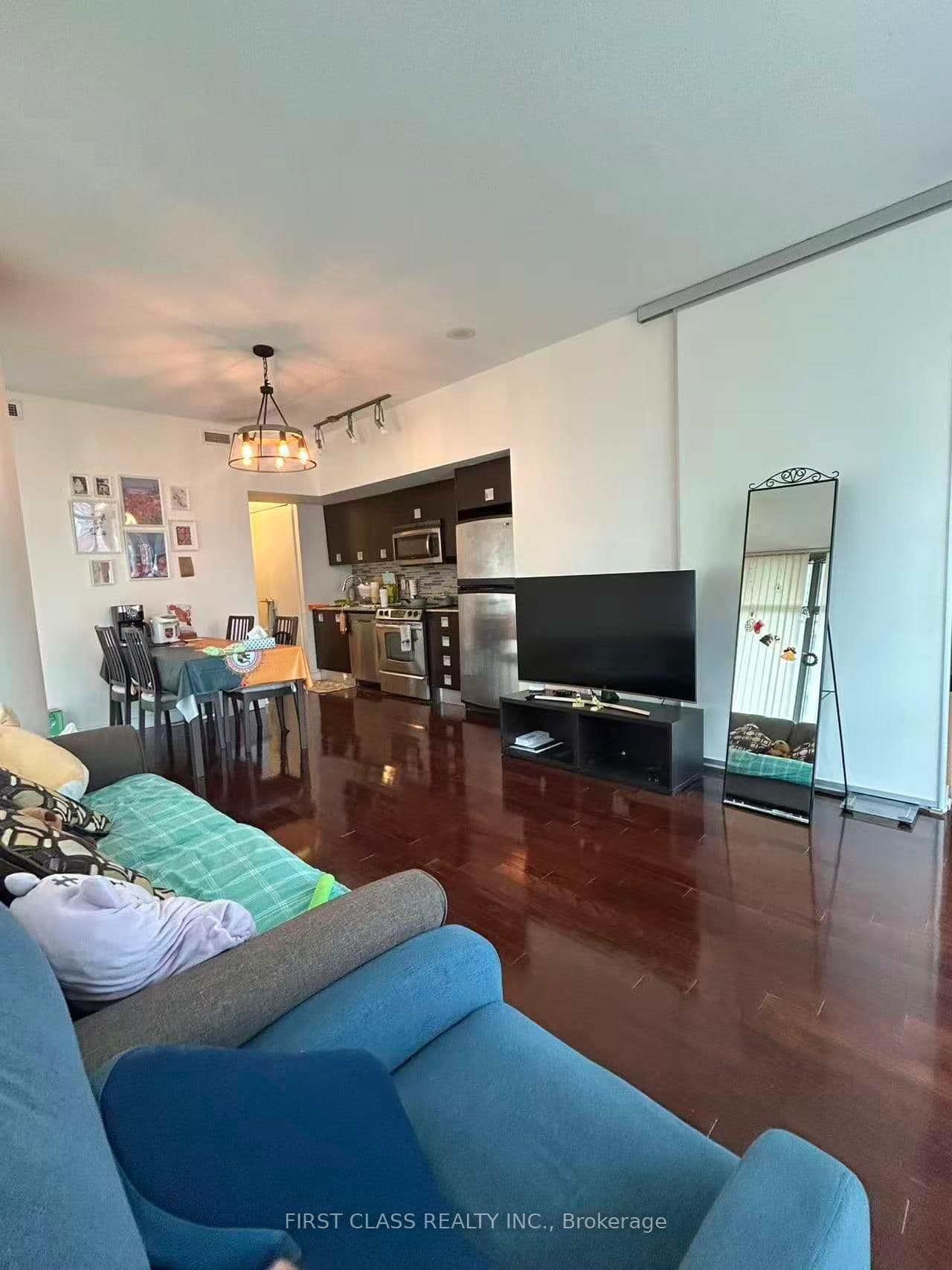33 Charles Street E, Unit 1409 thumbnail 7