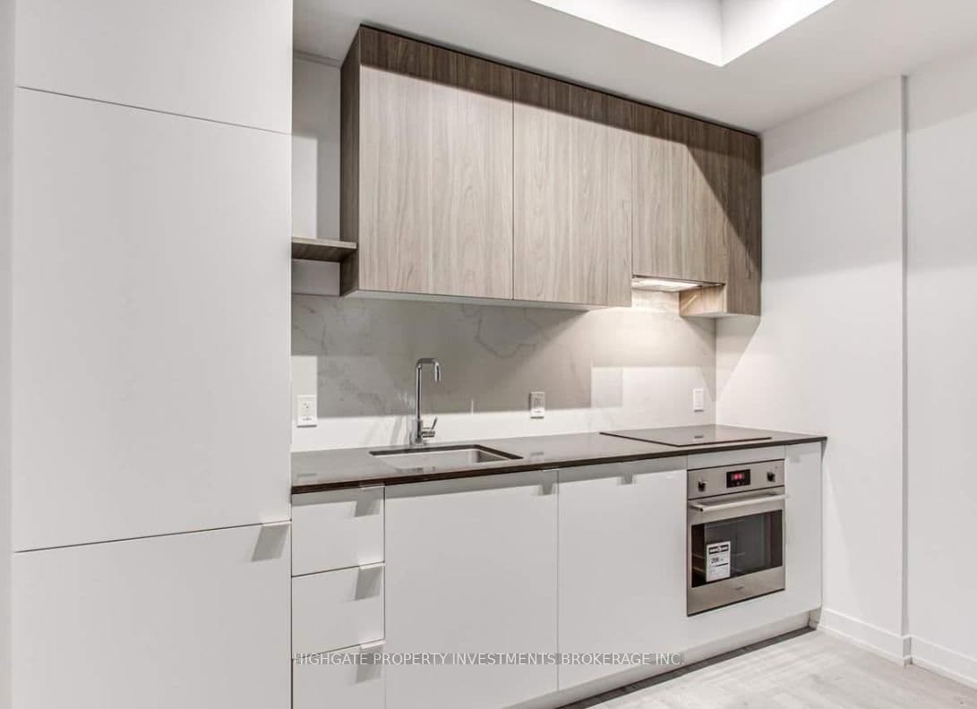 161 Roehampton Avenue, Unit 228 thumbnail 9