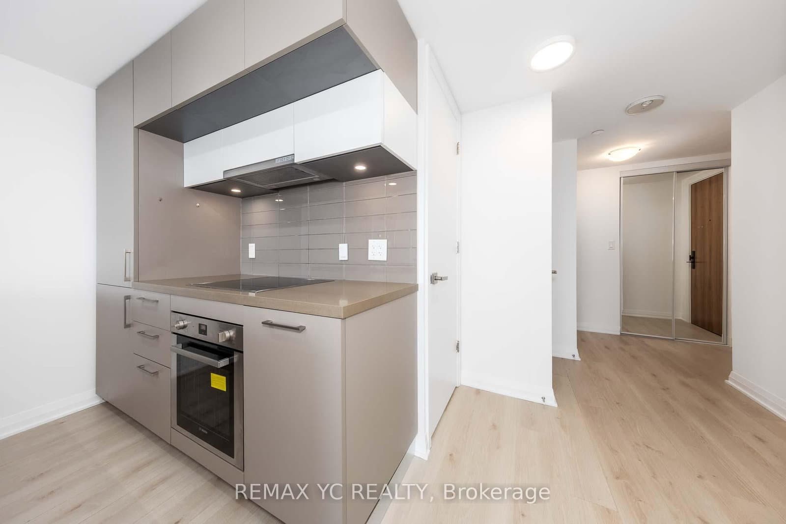 99 Foxbar Road, Unit 1908 thumbnail 4