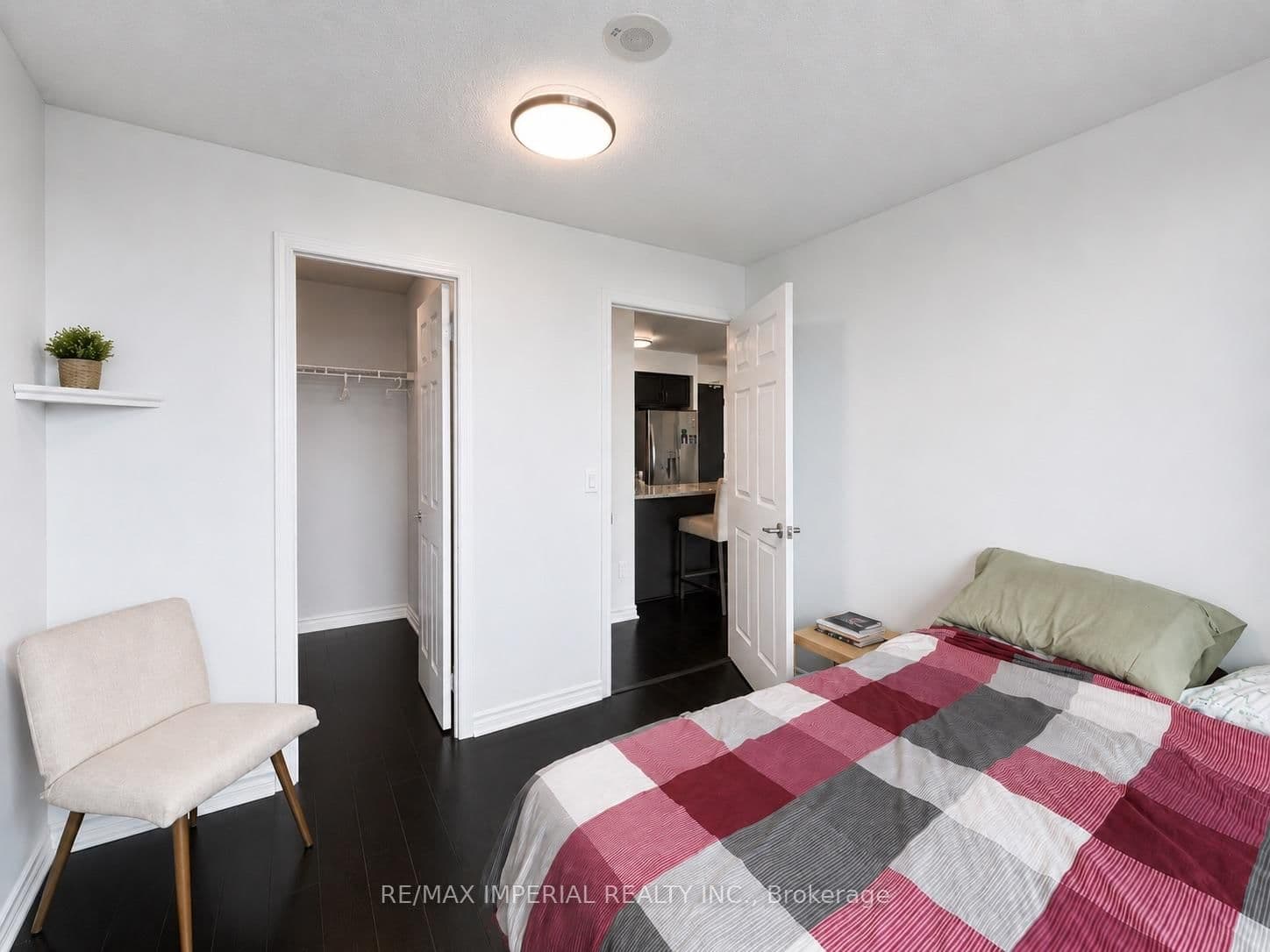 25 Lower Simcoe Street, Unit PH15 thumbnail 17