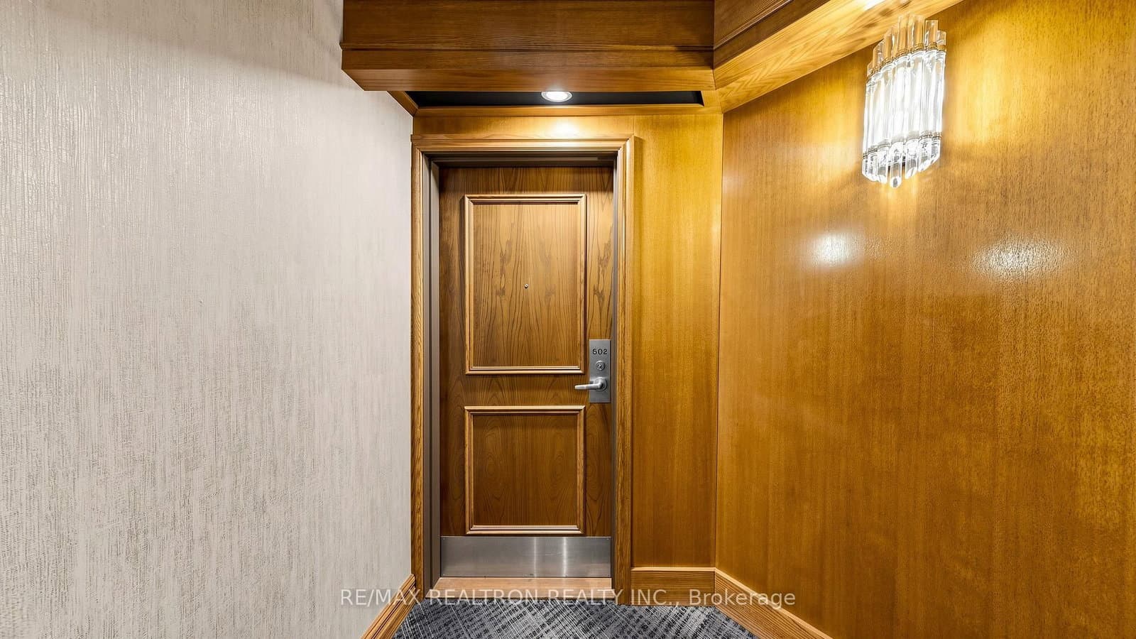 23 Lorraine Drive, Unit 502 thumbnail 15