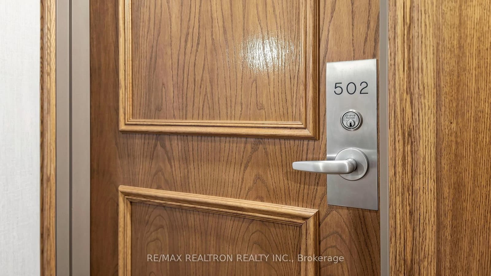 23 Lorraine Drive, Unit 502 thumbnail 16