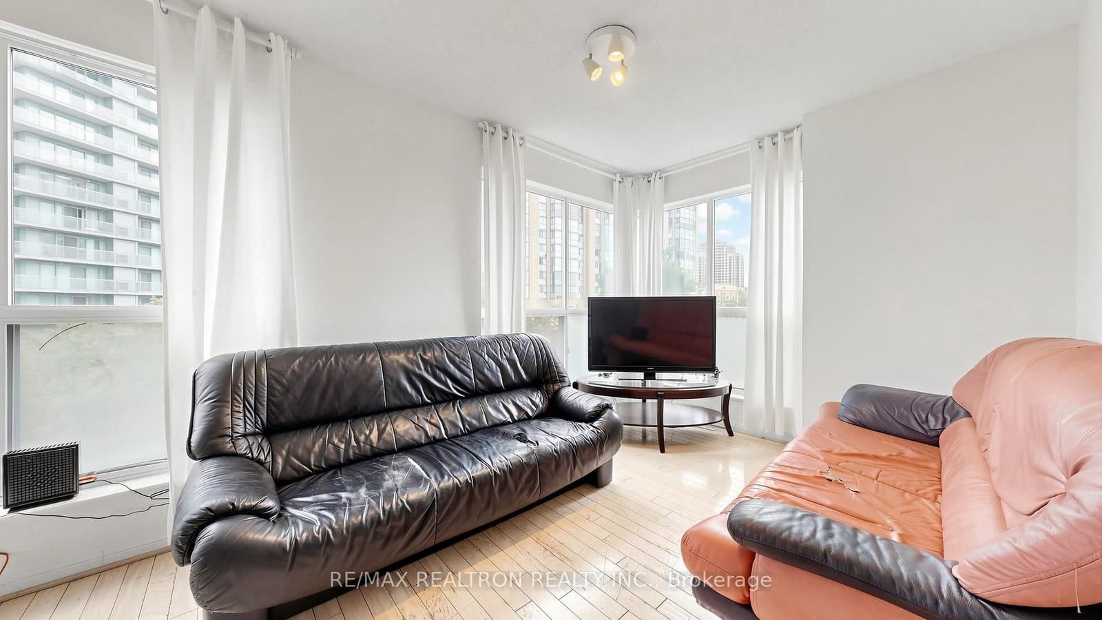 23 Lorraine Drive, Unit 502 thumbnail 17