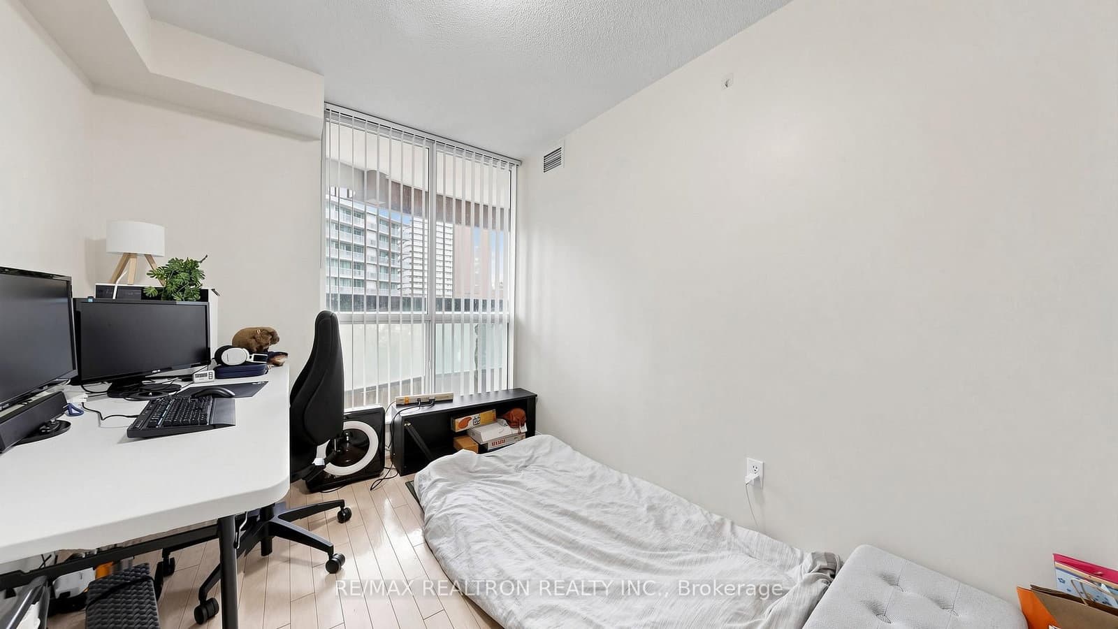 23 Lorraine Drive, Unit 502 thumbnail 30