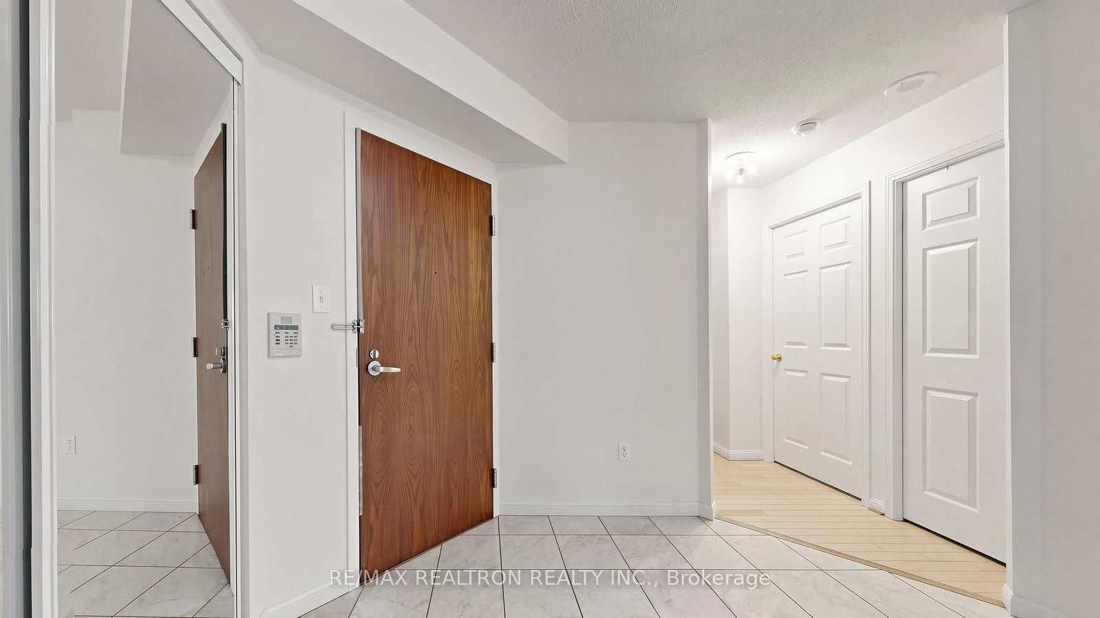 23 Lorraine Drive, Unit 502 thumbnail 37