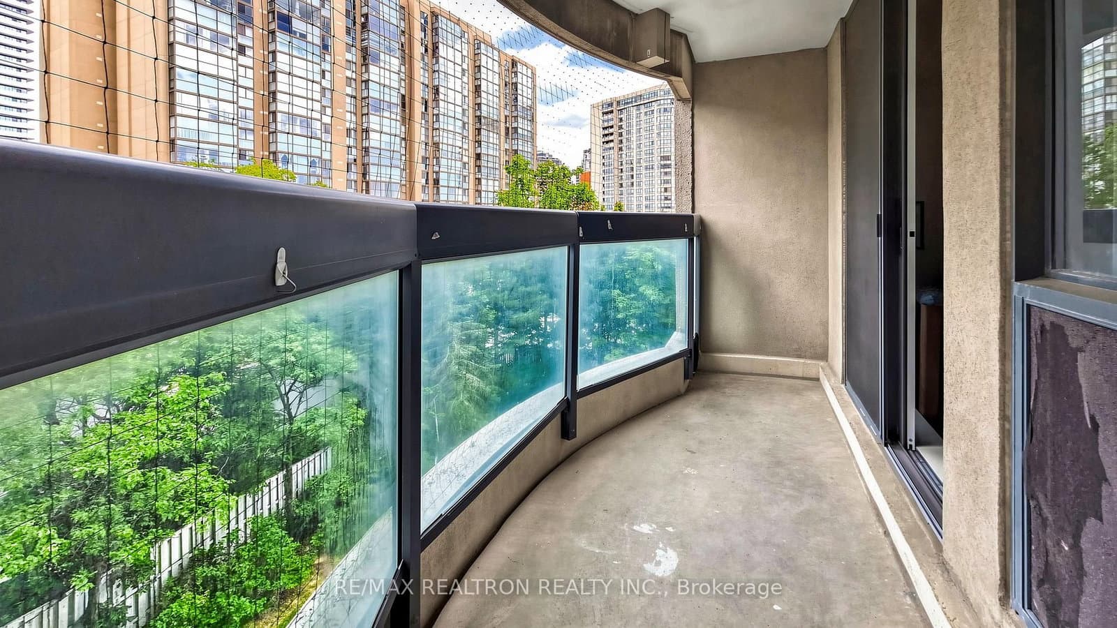 23 Lorraine Drive, Unit 502 thumbnail 38