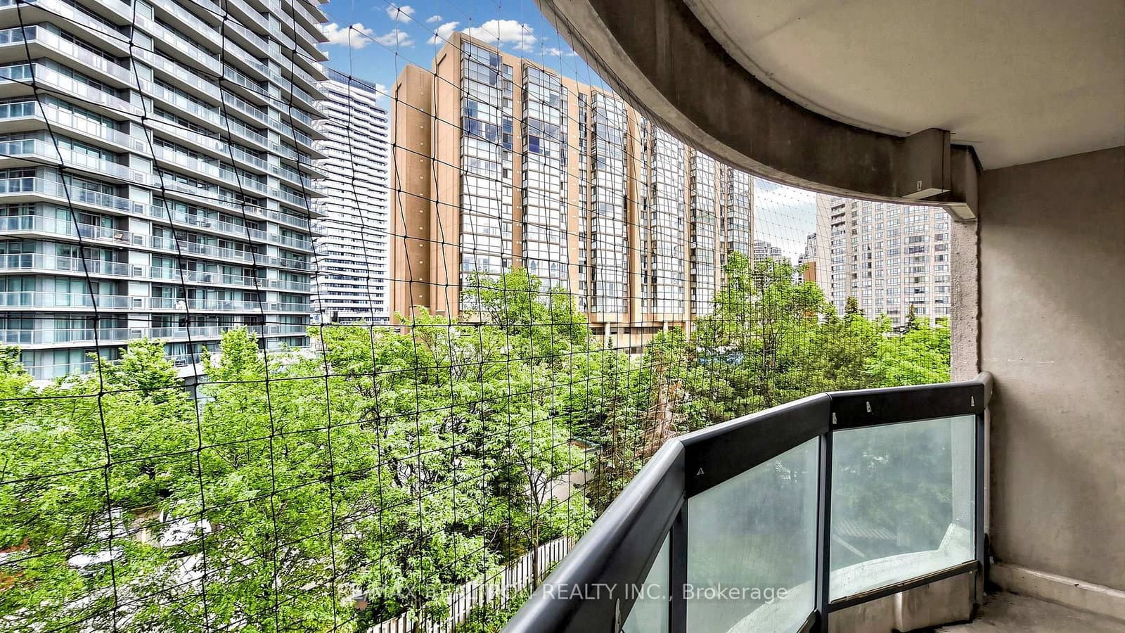 23 Lorraine Drive, Unit 502 thumbnail 39
