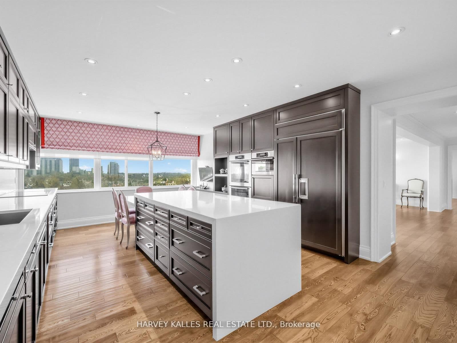 500 Avenue Road, Unit 1201 thumbnail 20