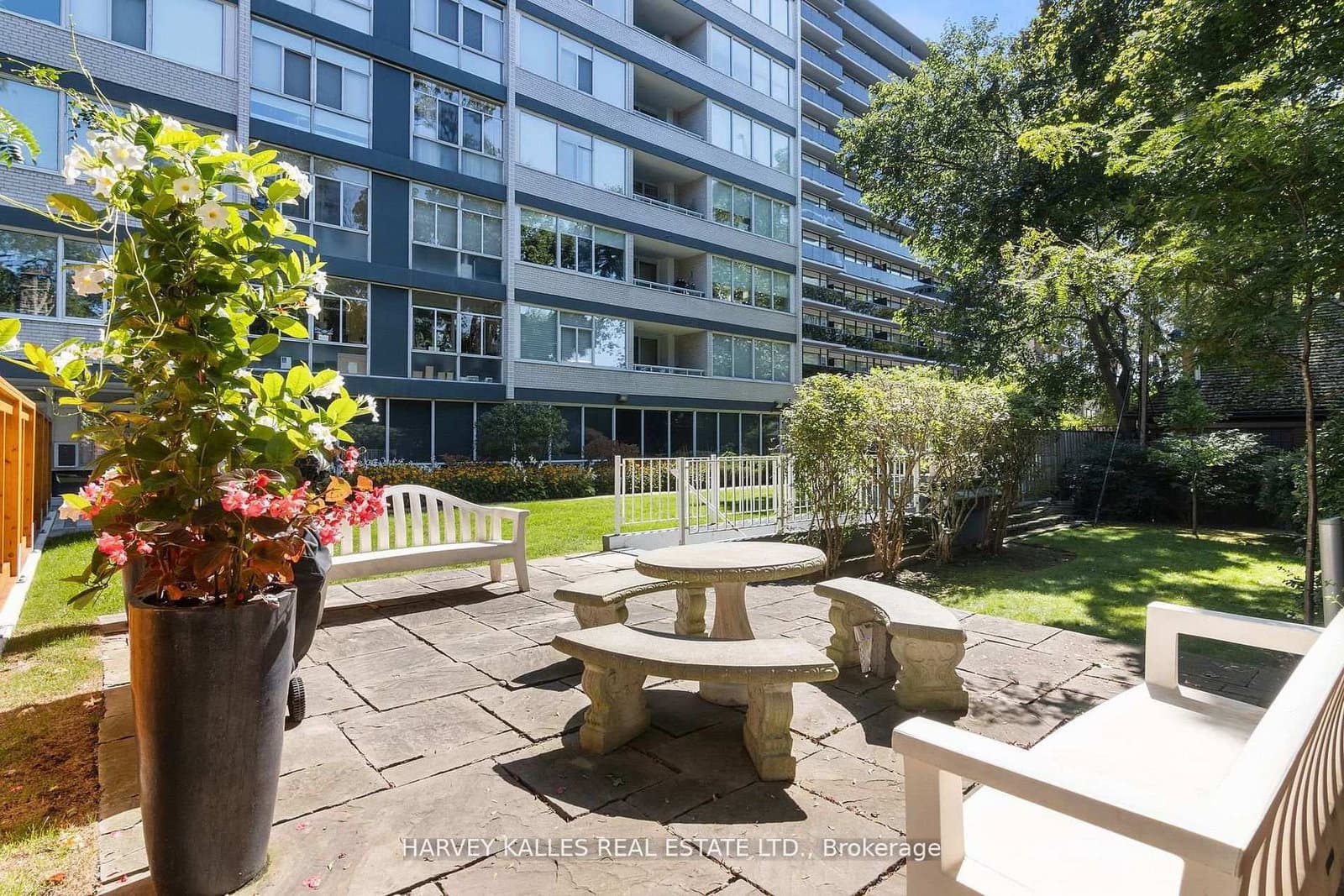 500 Avenue Road, Unit 1201 thumbnail 36