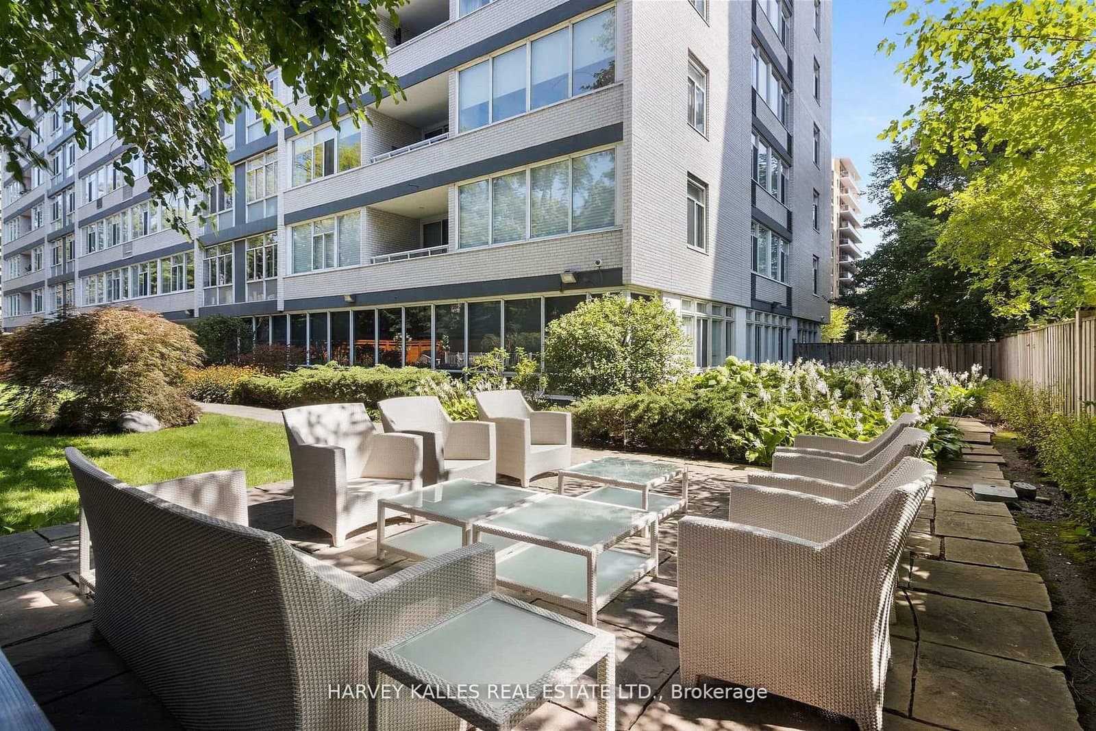 500 Avenue Road, Unit 1201 thumbnail 38