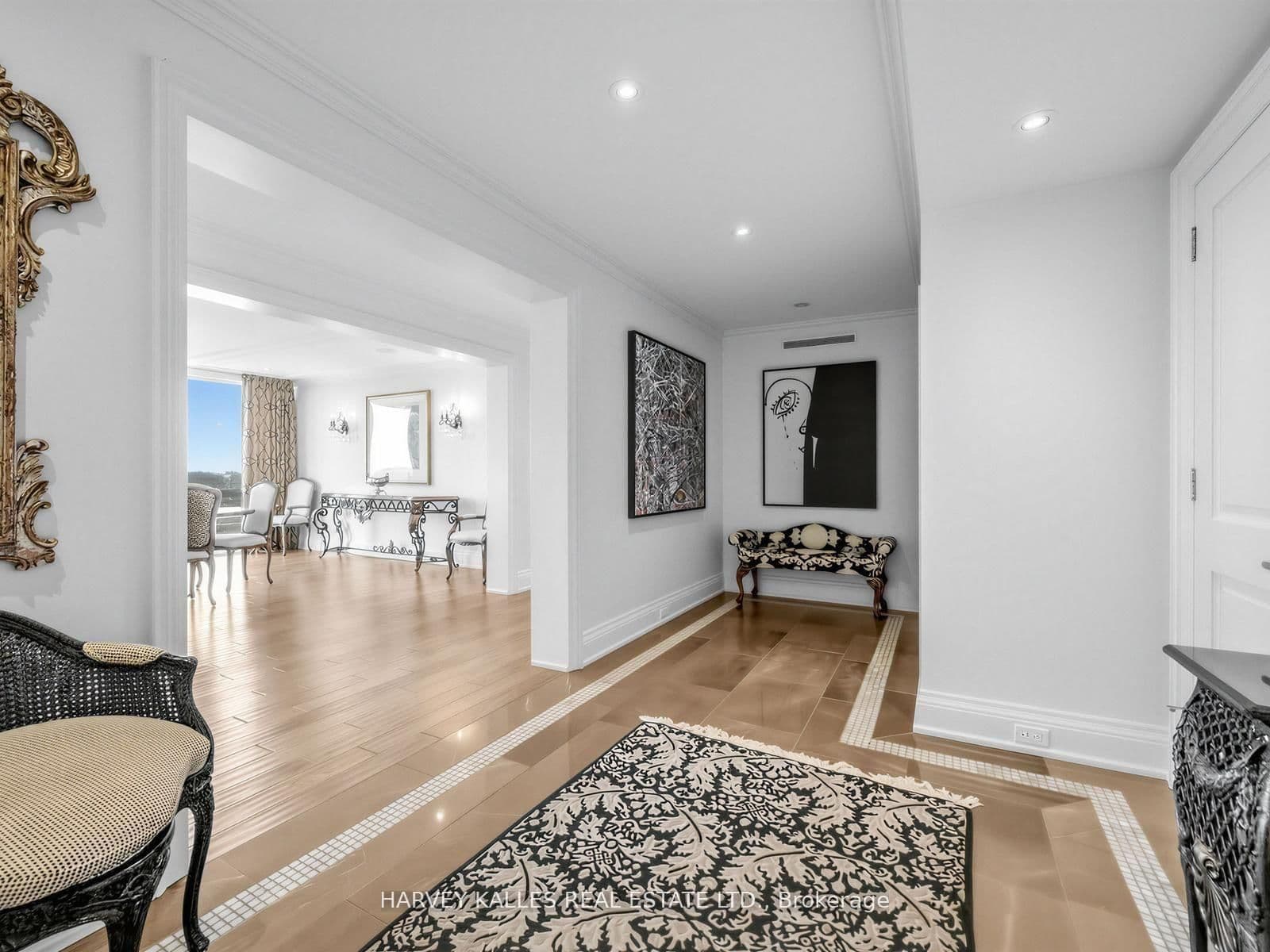 500 Avenue Road, Unit 1201 thumbnail 5