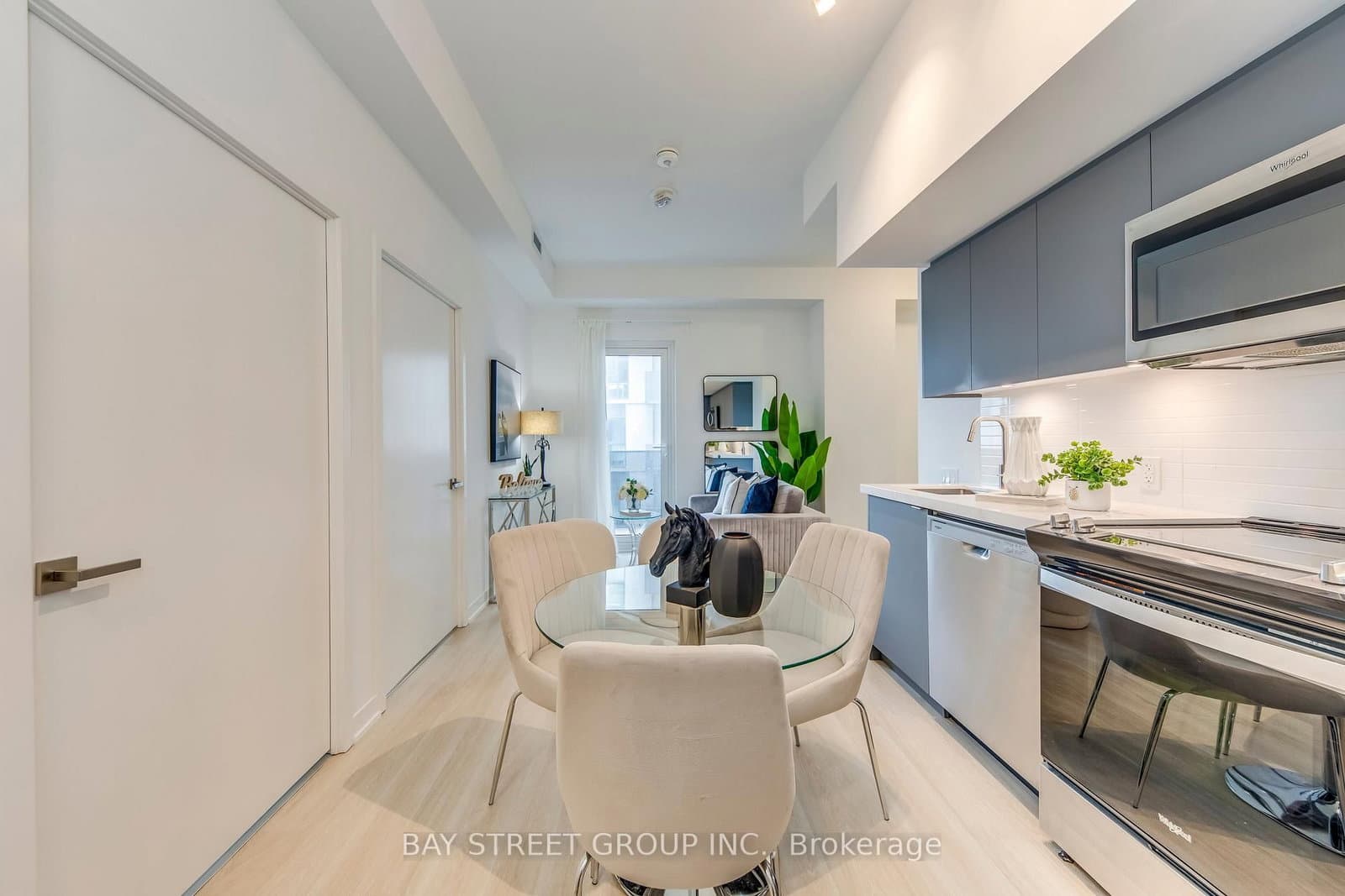 500 Wilson Avenue, Unit 533 thumbnail 6