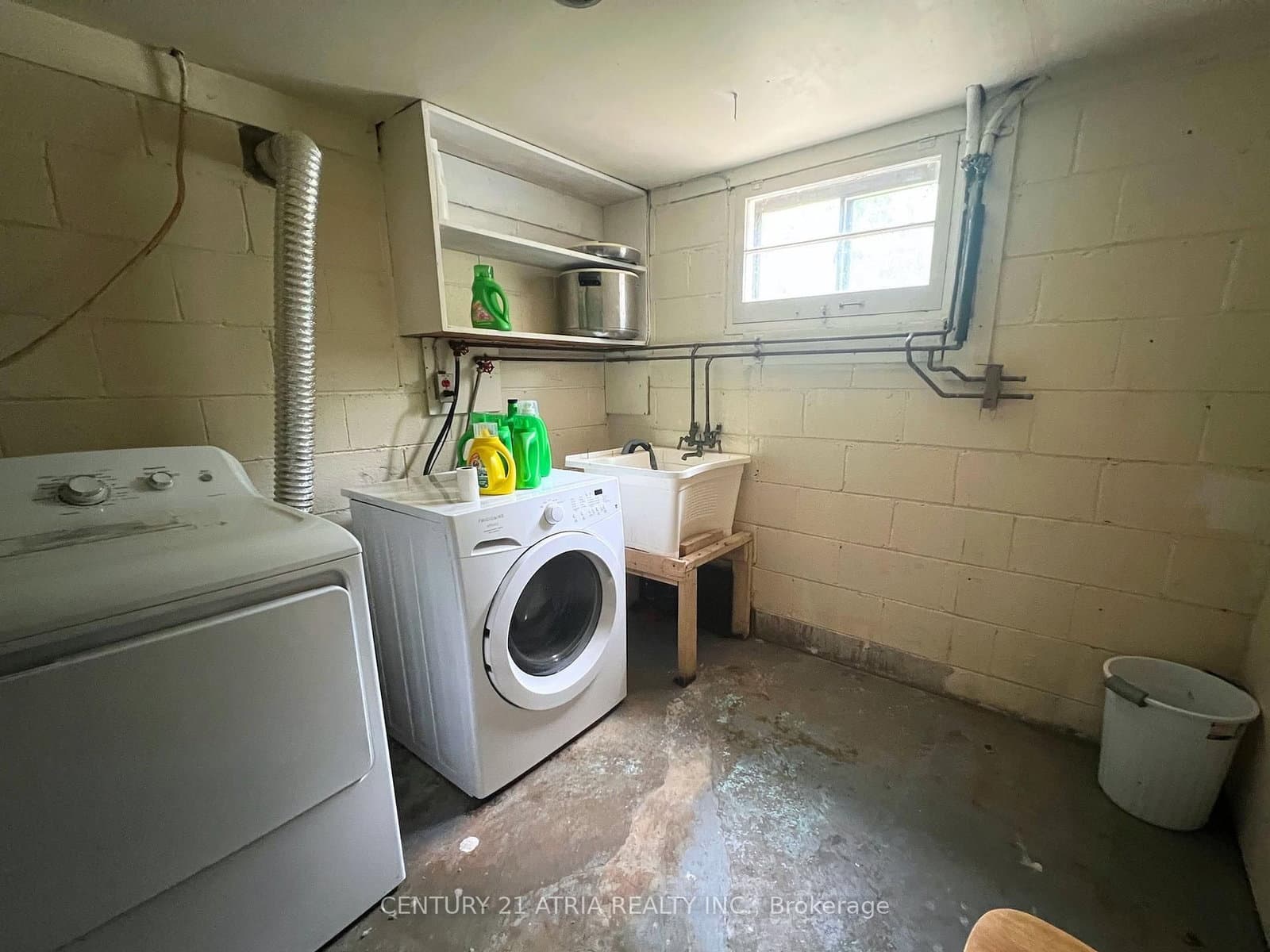 209 Hendon Avenue, Unit Bsmt thumbnail 11