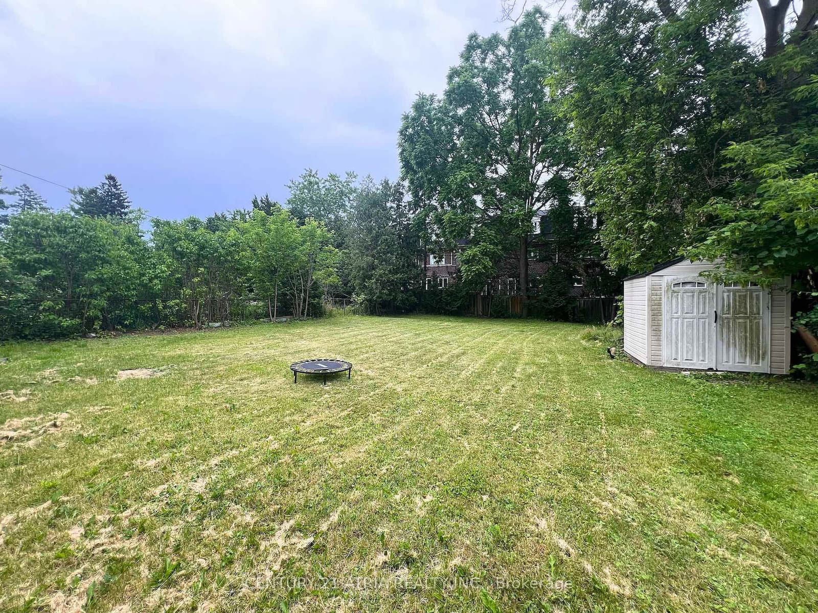 209 Hendon Avenue, Unit Bsmt thumbnail 2