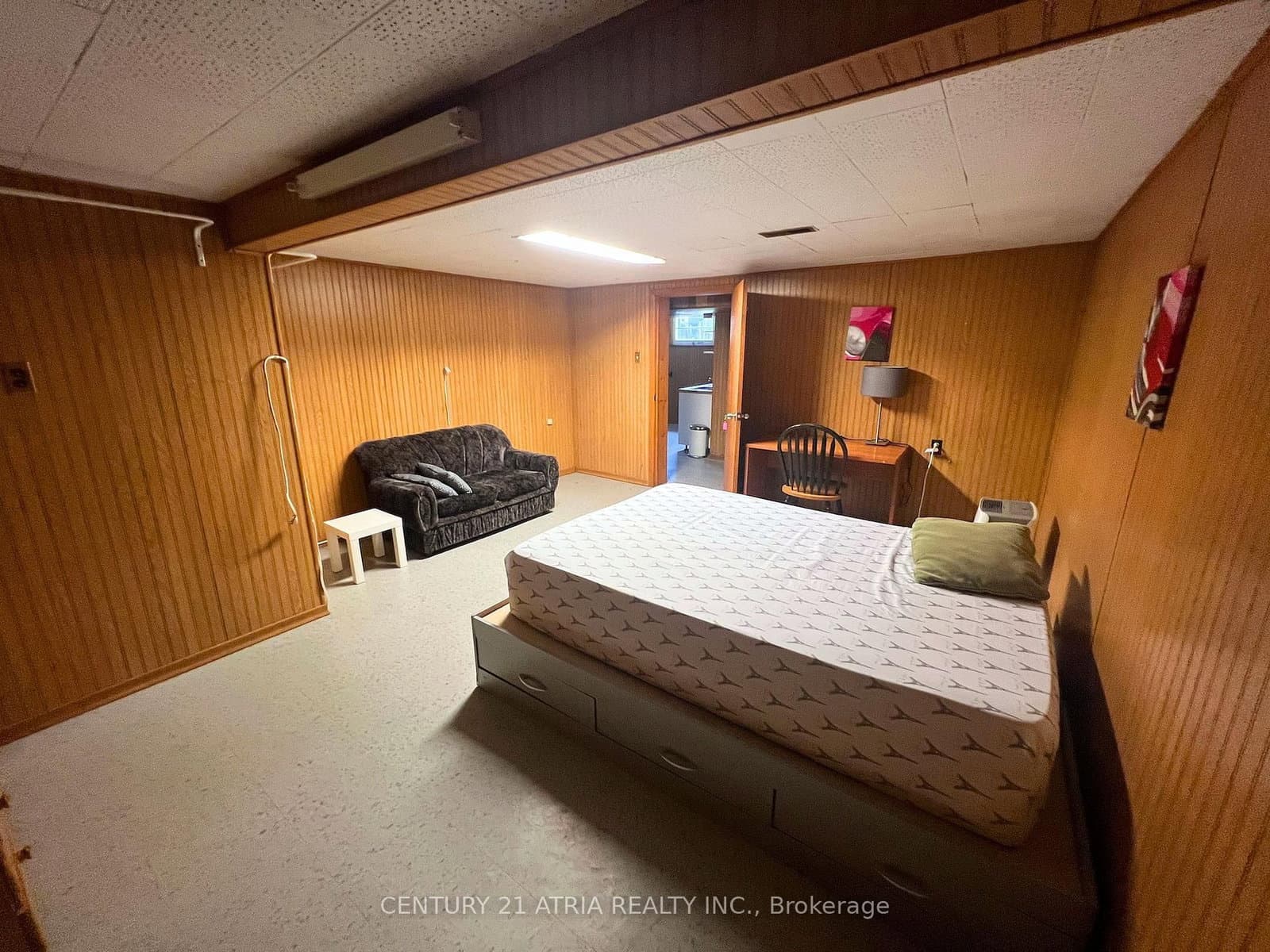 209 Hendon Avenue, Unit Bsmt thumbnail 5