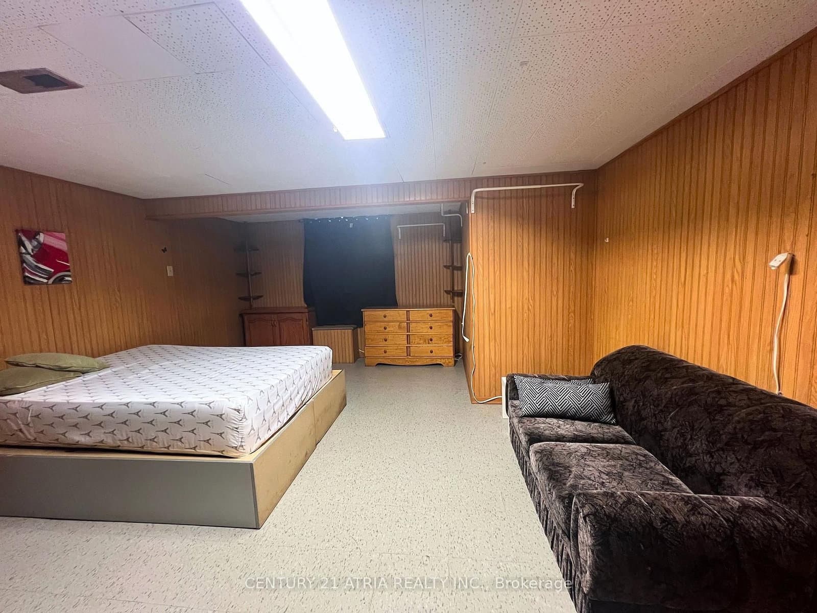 209 Hendon Avenue, Unit Bsmt thumbnail 6