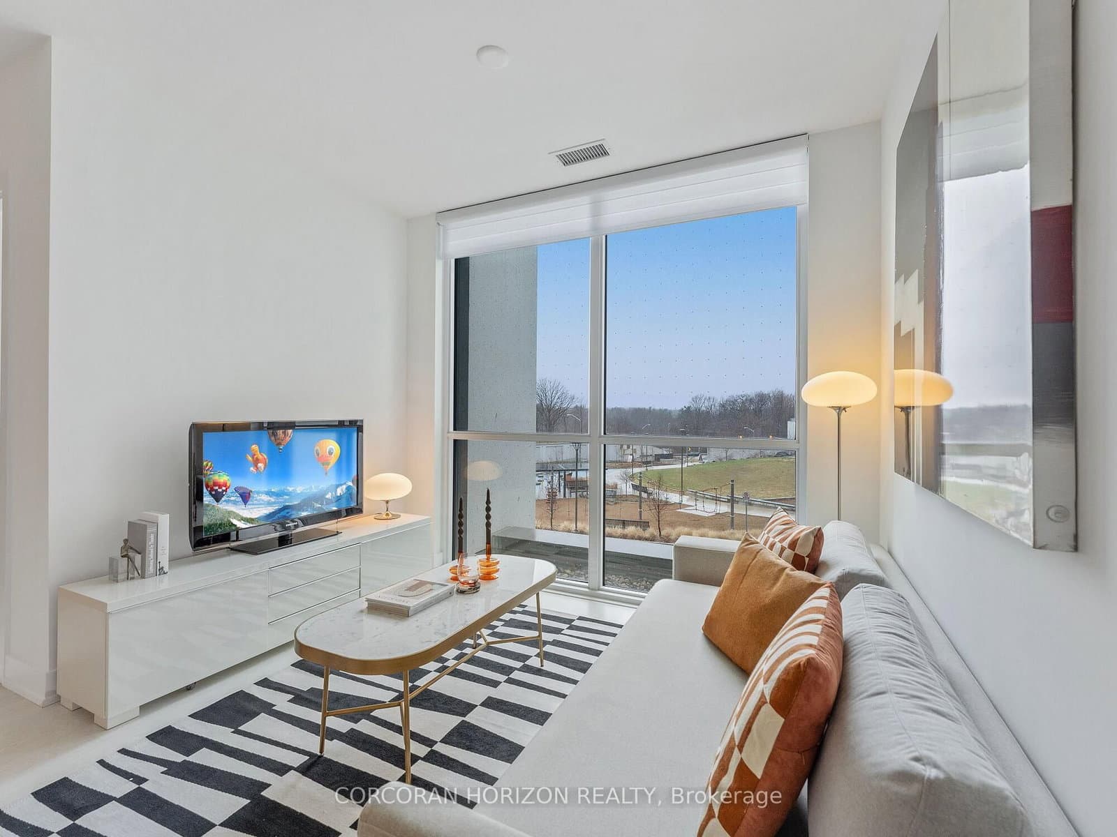 30 Inn On The Park Drive, Unit 221 thumbnail 11
