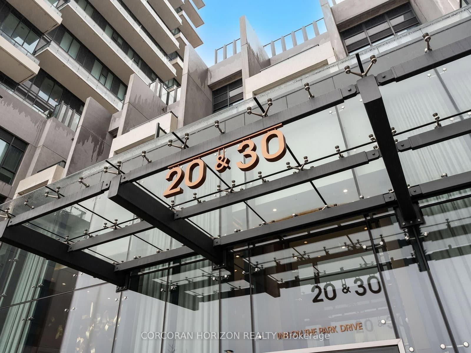 30 Inn On The Park Drive, Unit 221 thumbnail 2