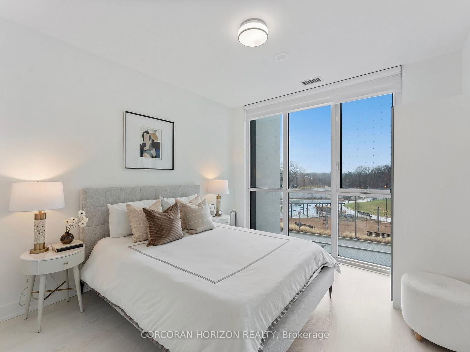 30 Inn On The Park Drive, Unit 221 thumbnail 26