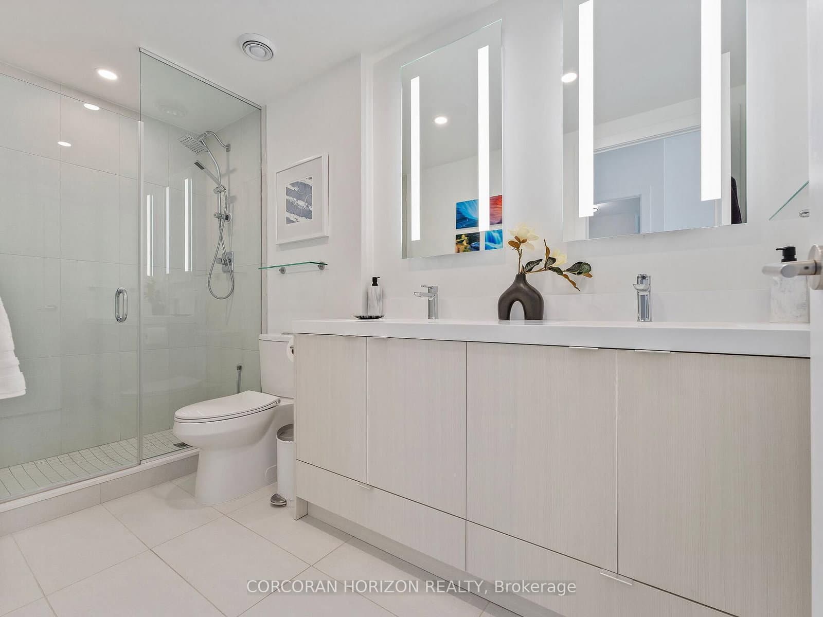30 Inn On The Park Drive, Unit 221 thumbnail 28