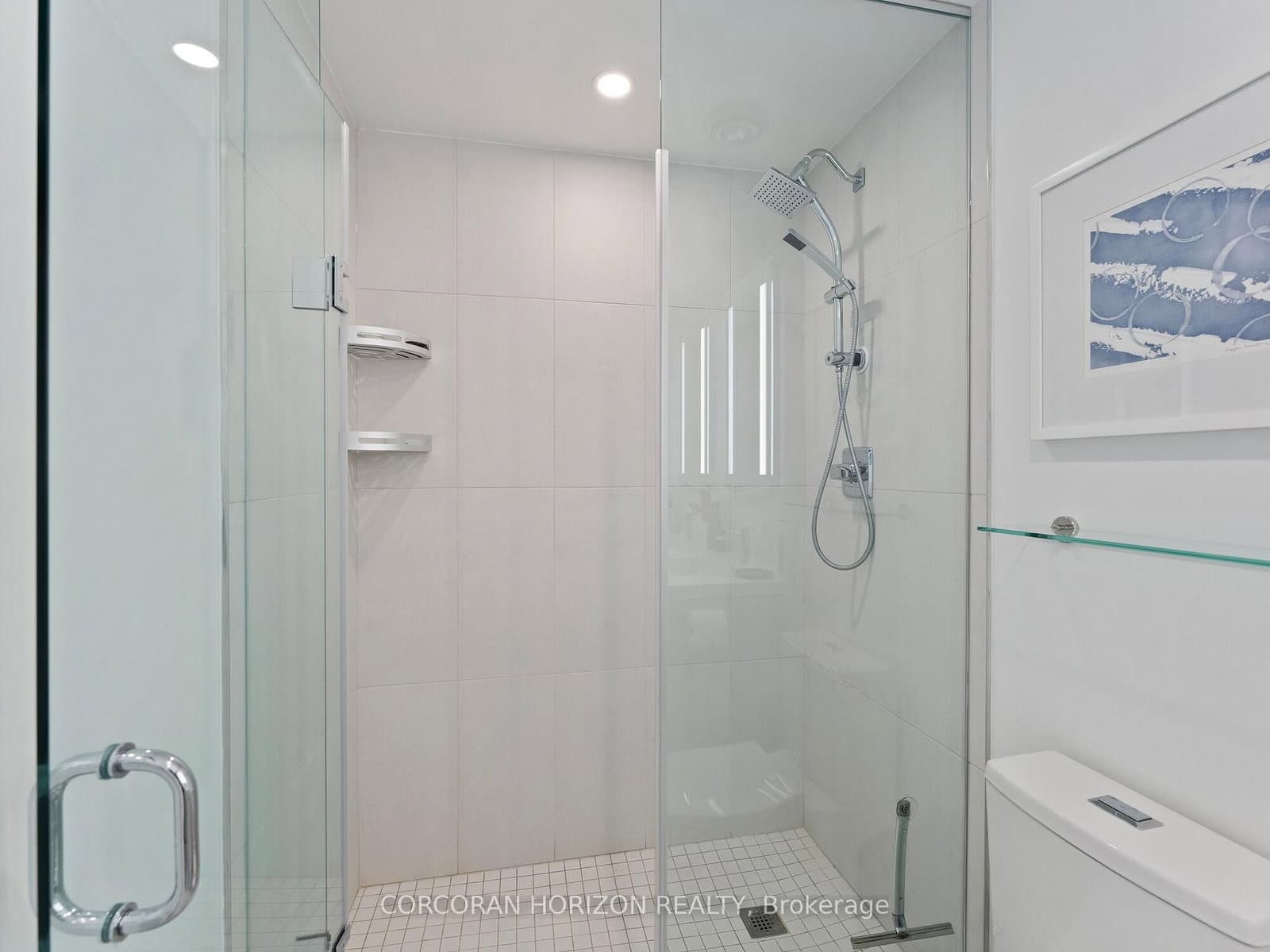 30 Inn On The Park Drive, Unit 221 thumbnail 30