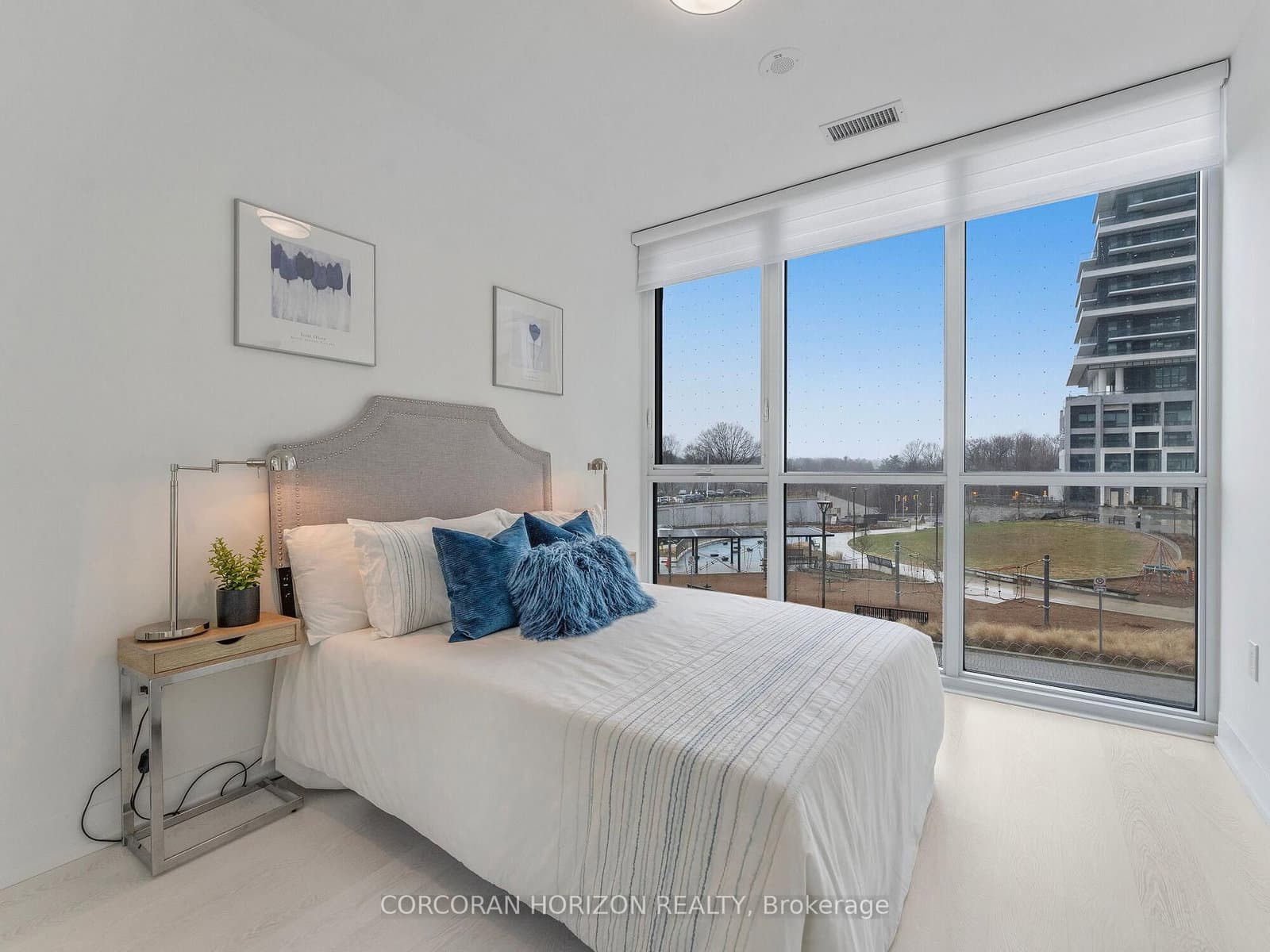 30 Inn On The Park Drive, Unit 221 thumbnail 31