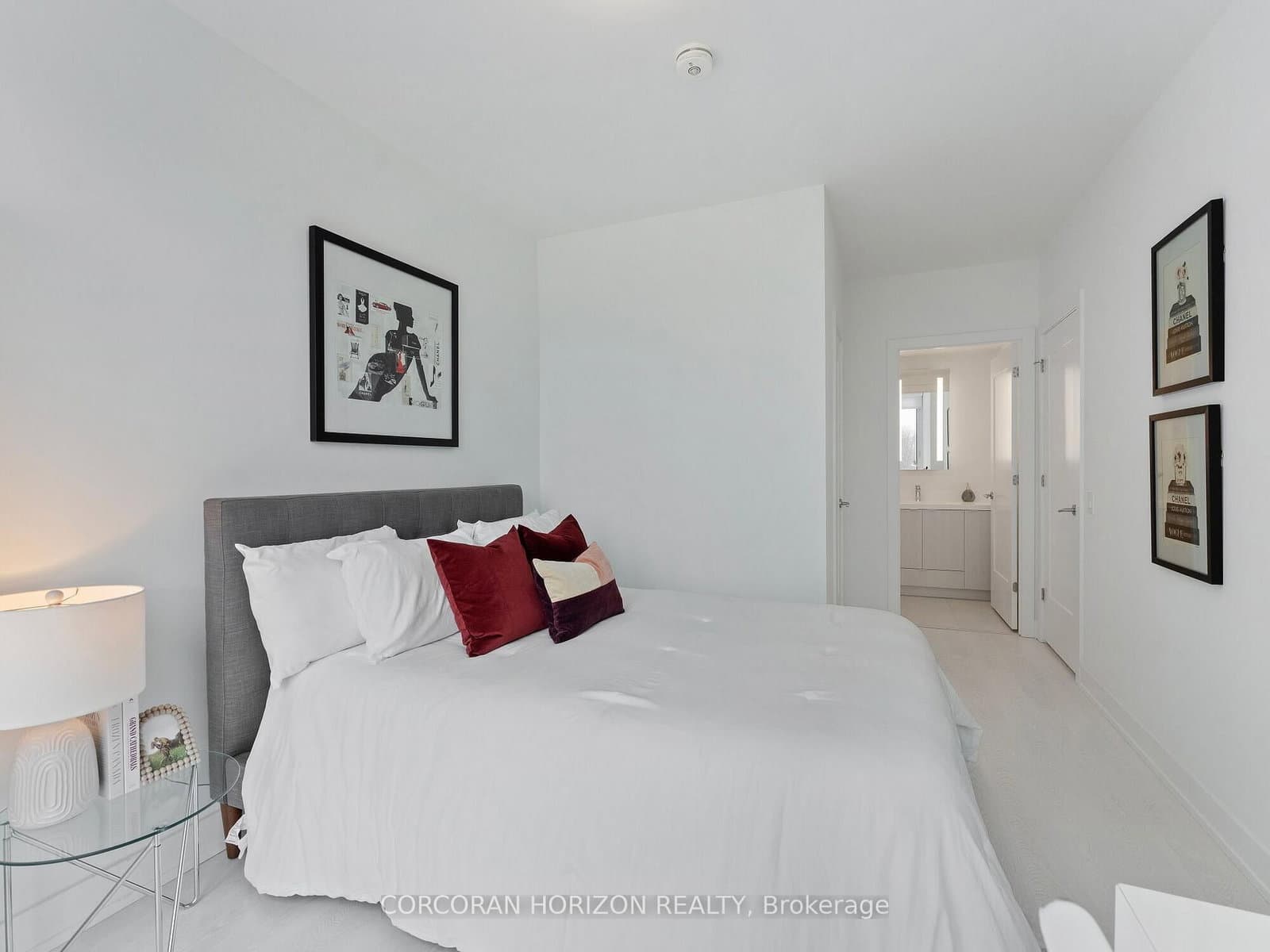 30 Inn On The Park Drive, Unit 221 thumbnail 36