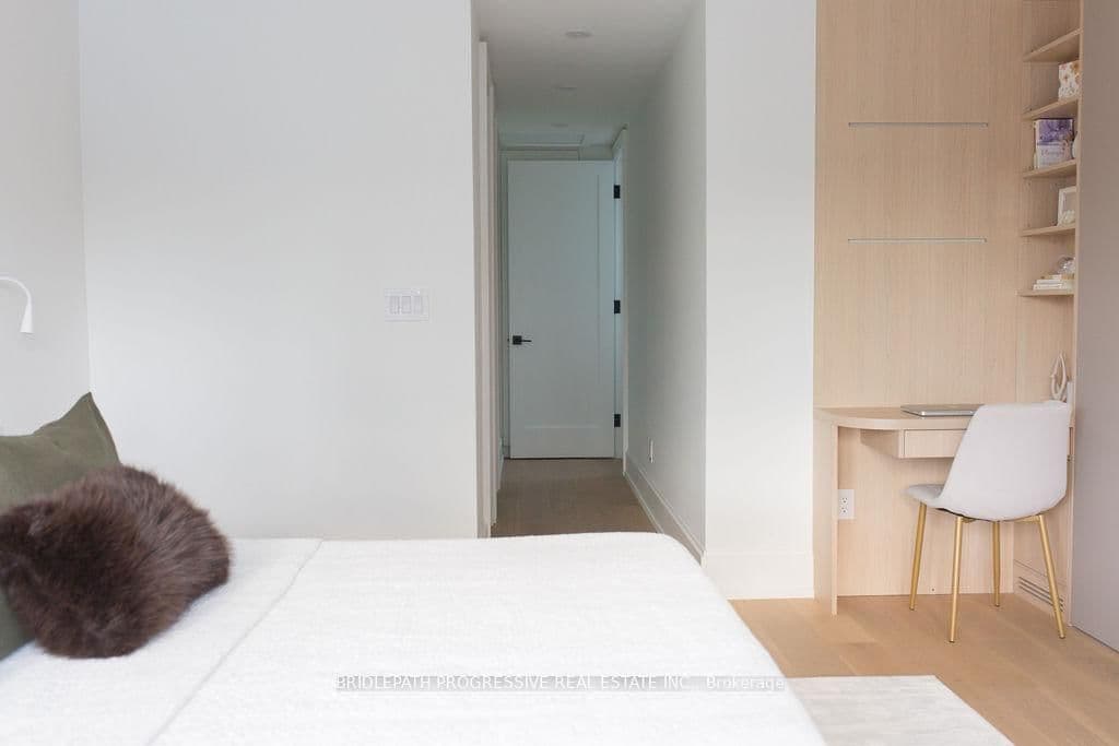 127 Glenvale Boulevard thumbnail 17
