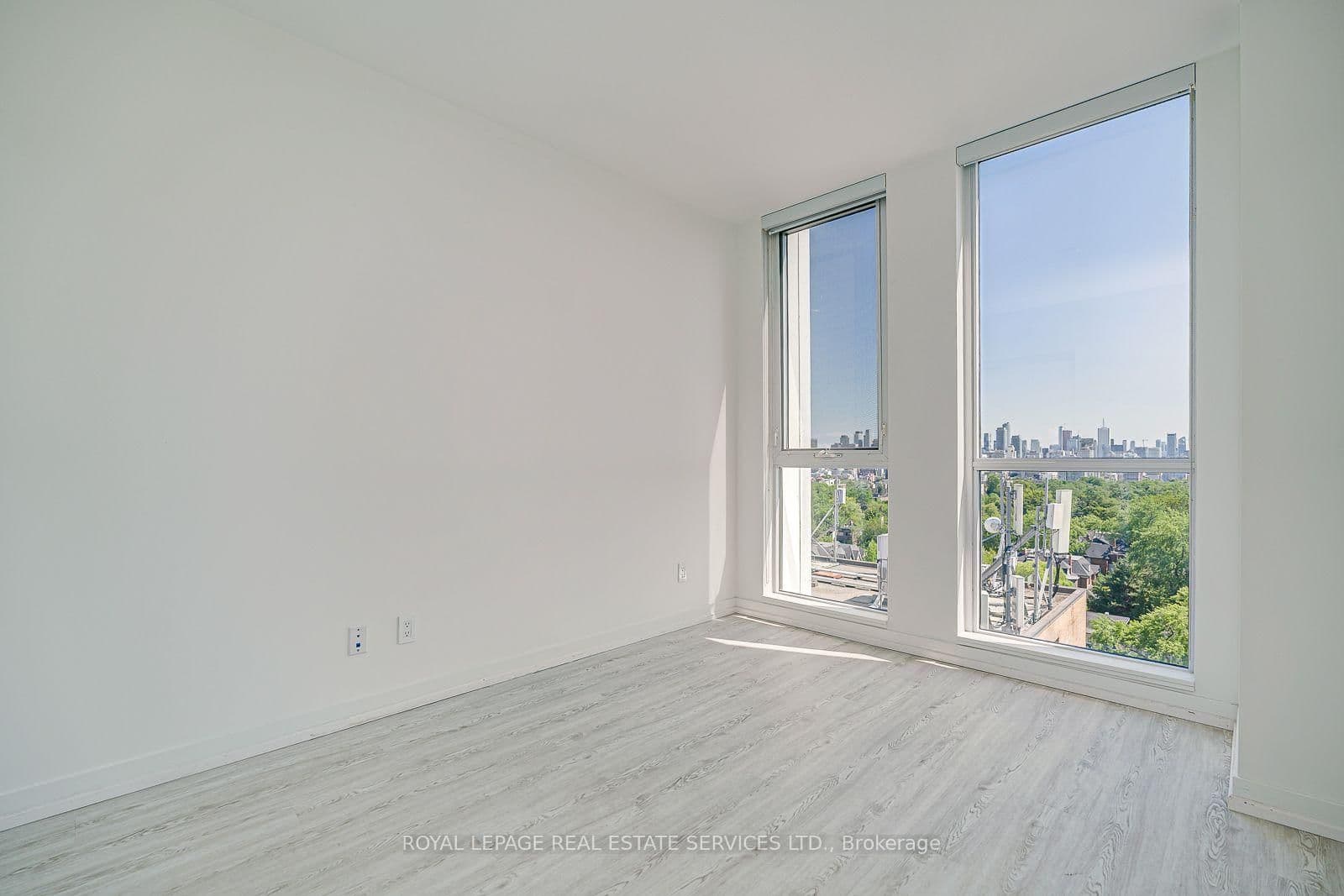 223 St Clair Avenue W, Unit 1110 thumbnail 13