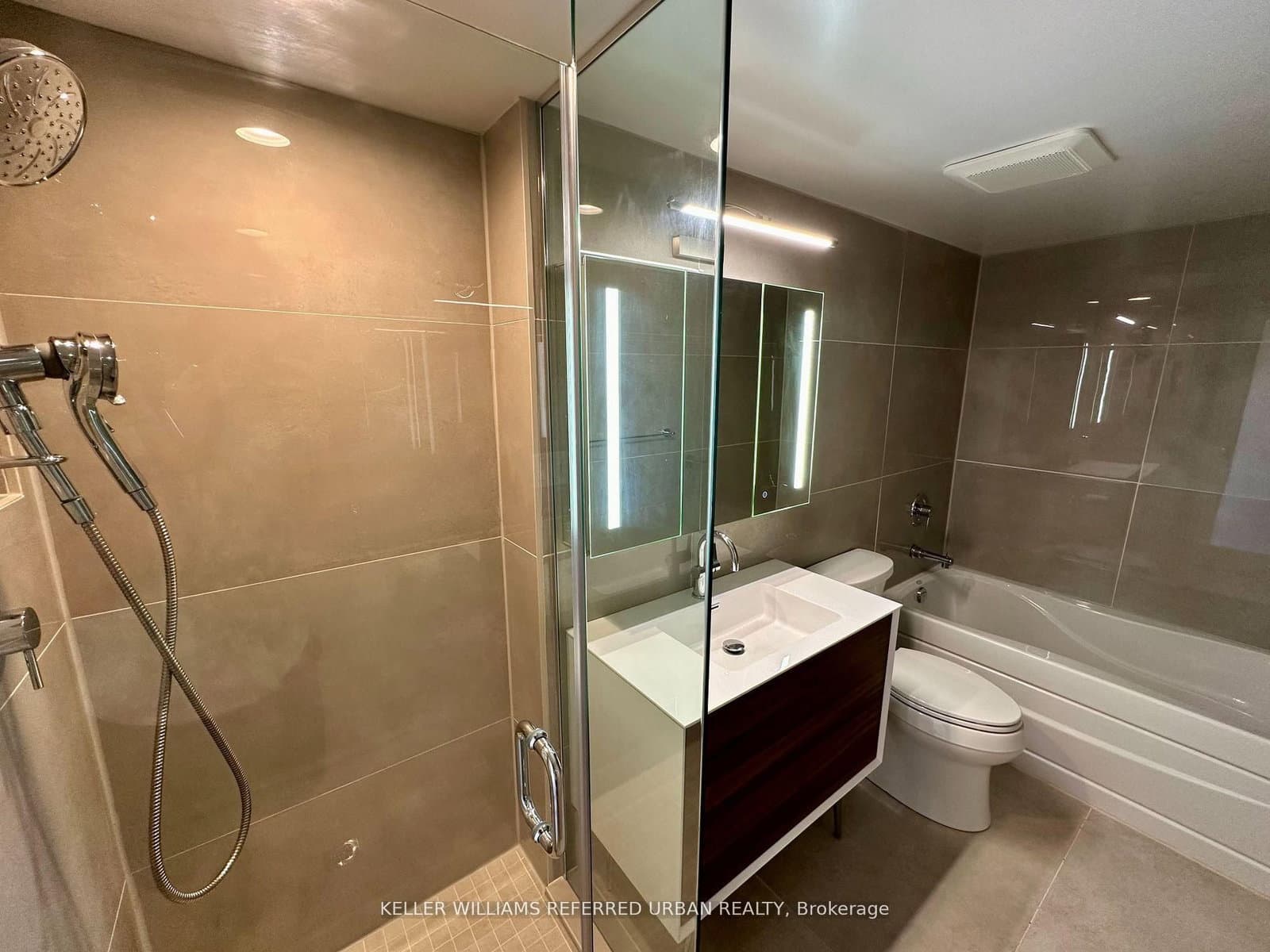 80 Cumberland Street, Unit 705 thumbnail 14