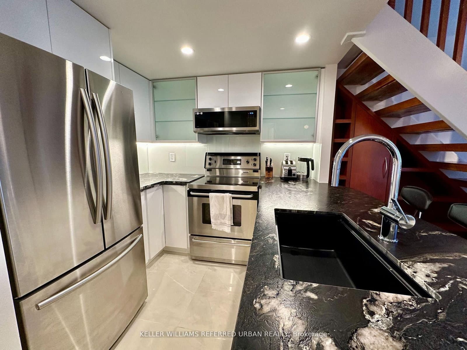 80 Cumberland Street, Unit 705 thumbnail 3