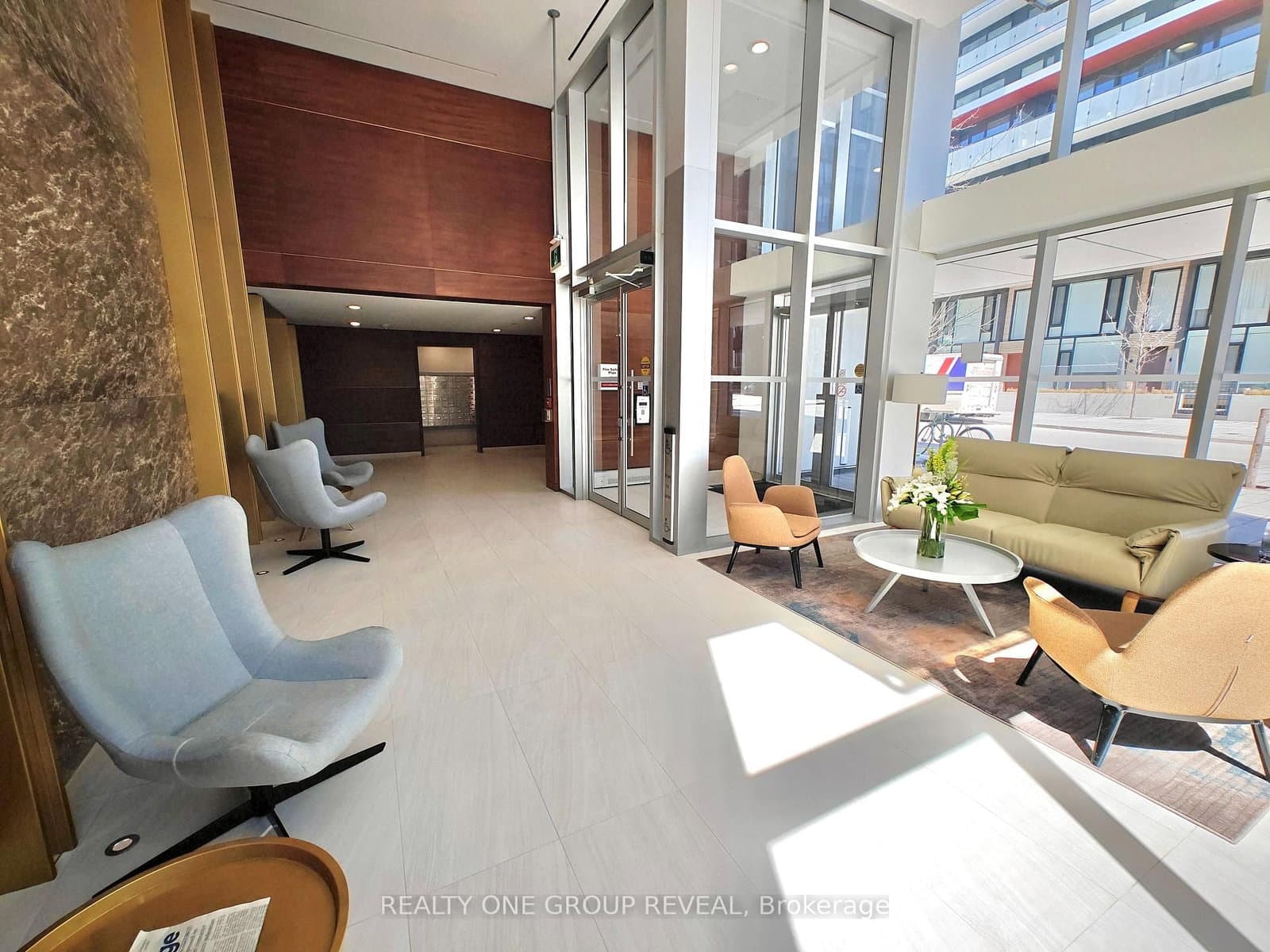 455 Front Street E, Unit 213S thumbnail 8