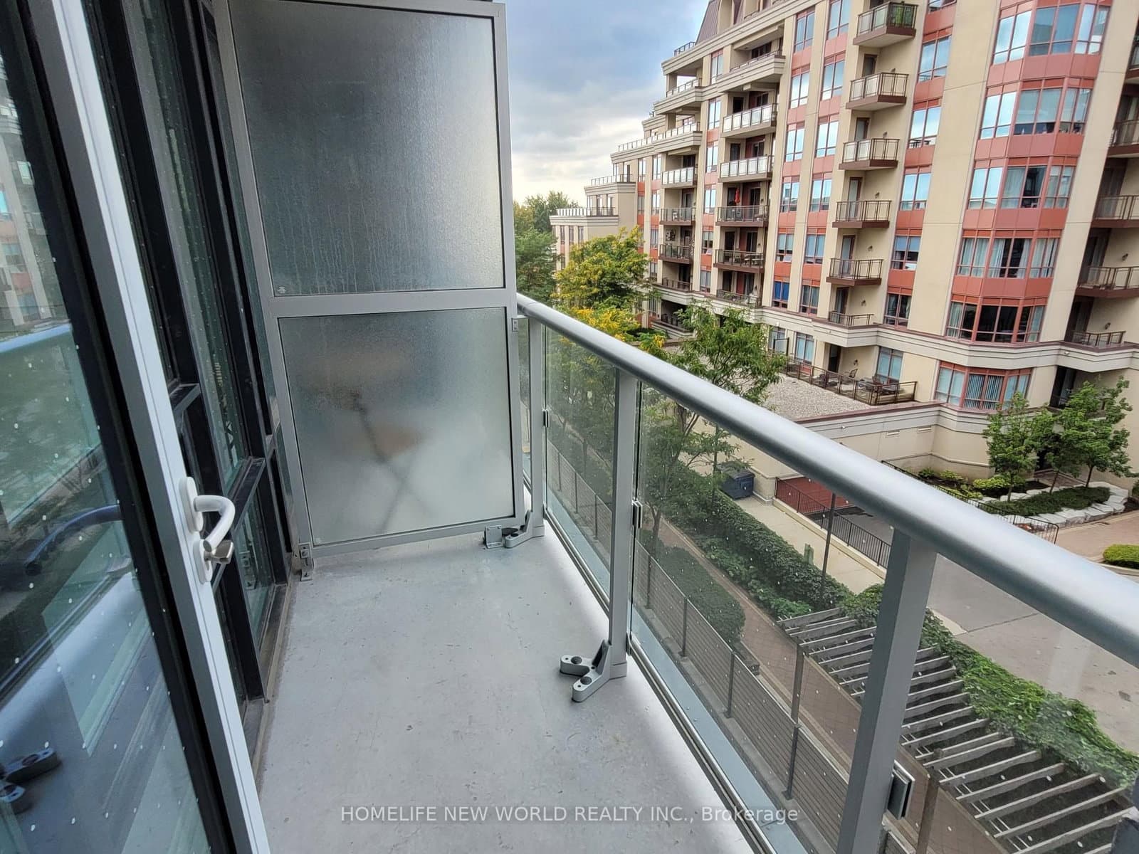 621 Sheppard Avenue E, Unit 710 thumbnail 8