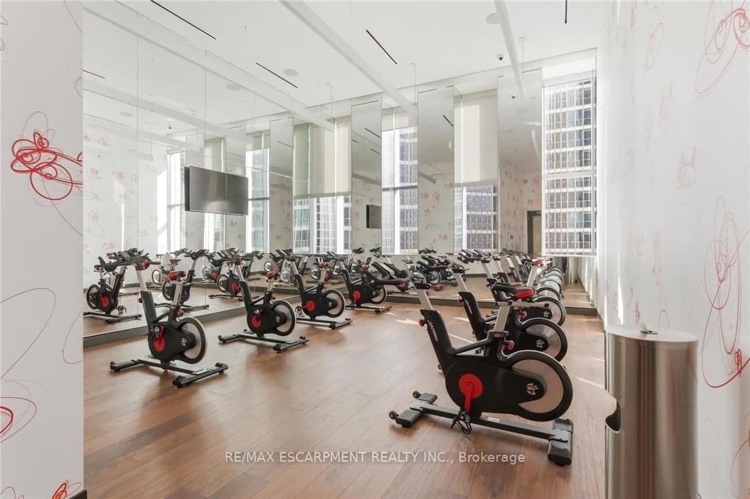 10 York Street, Unit 3807 thumbnail 29