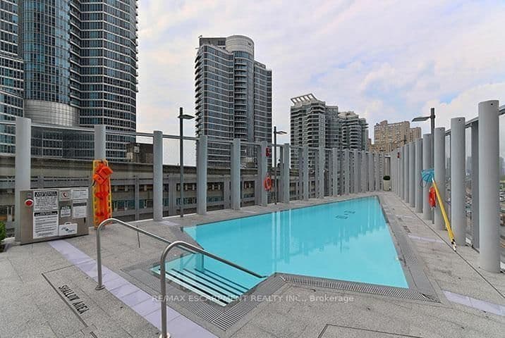 10 York Street, Unit 3807 thumbnail 36