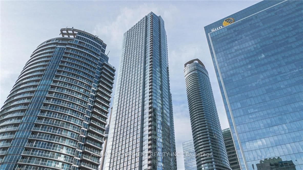 10 York Street, Unit 3807 thumbnail 39