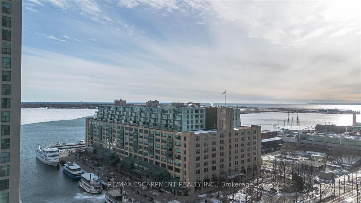 10 York Street, Unit 3807 thumbnail 42