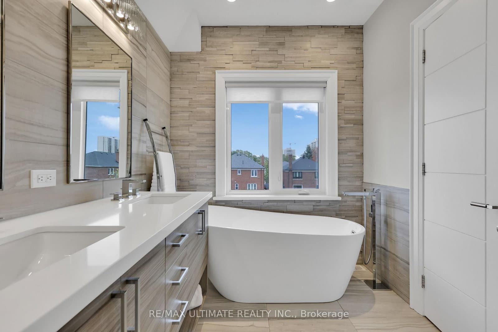 743 Glencairn Avenue thumbnail 18
