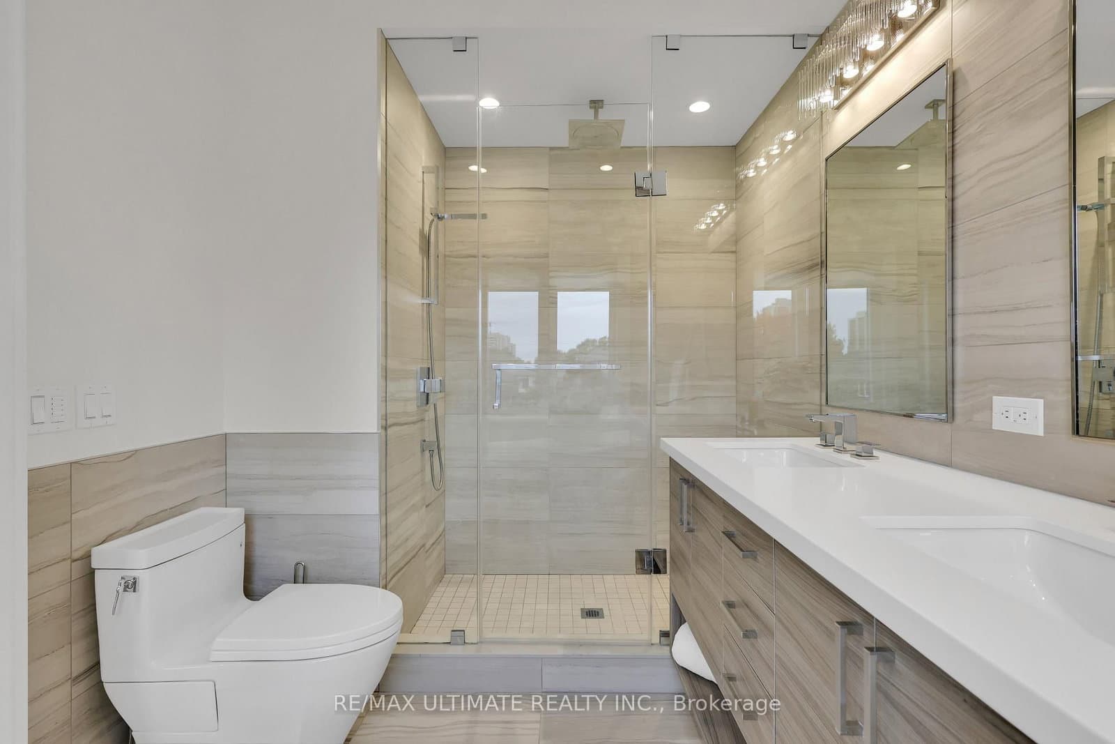 743 Glencairn Avenue thumbnail 19