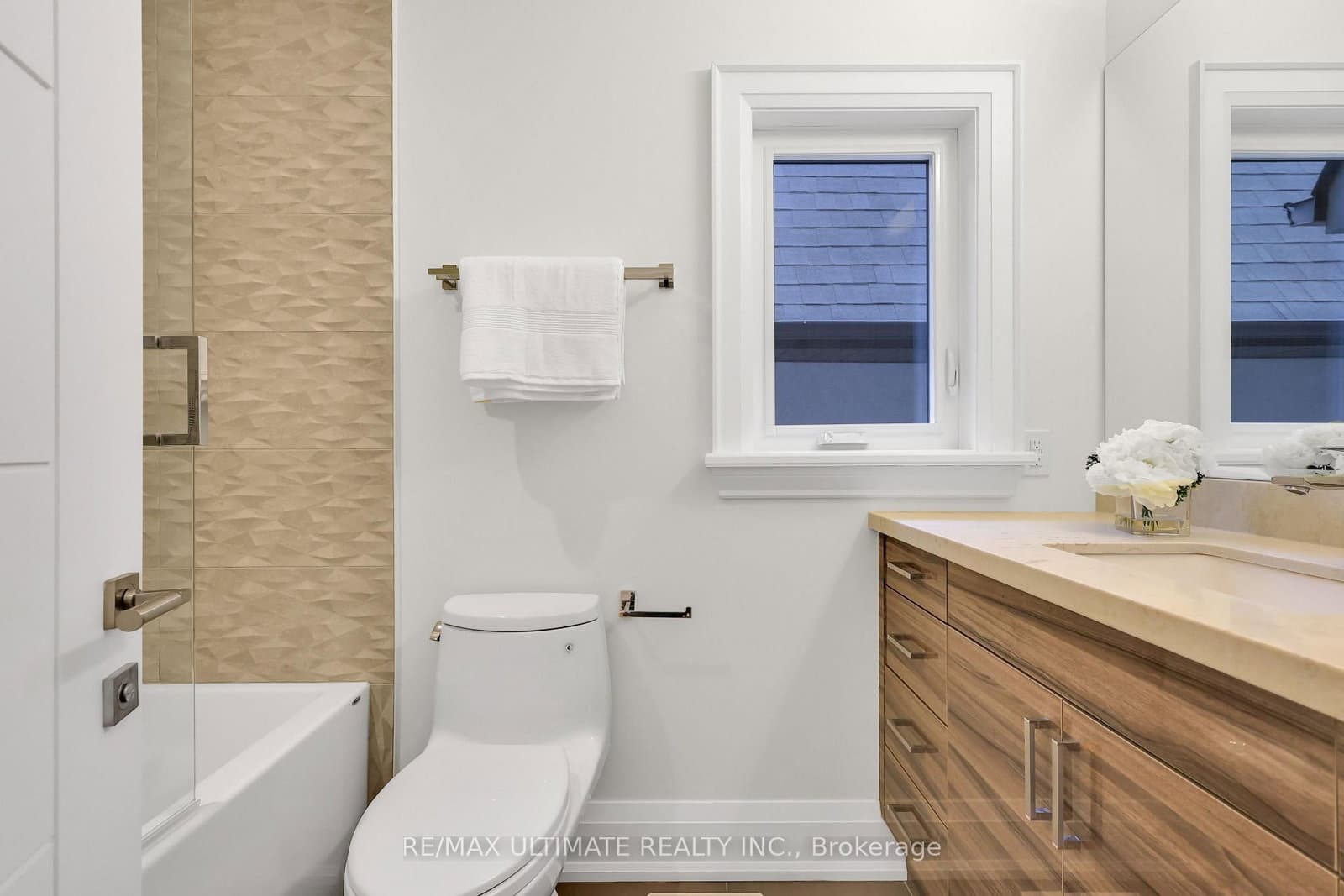 743 Glencairn Avenue thumbnail 31